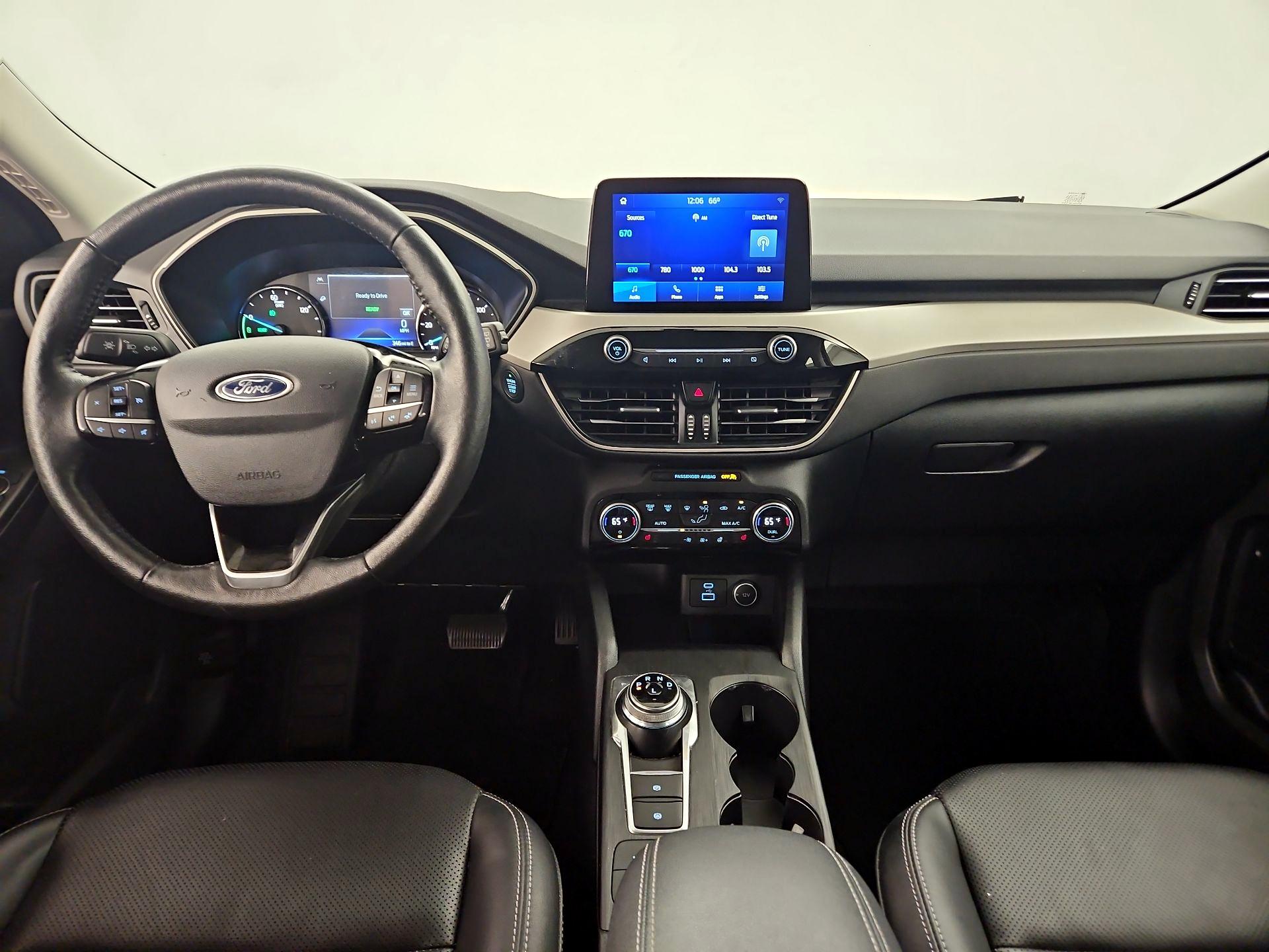 Thumbnail: 2021 Ford Escape - 9
