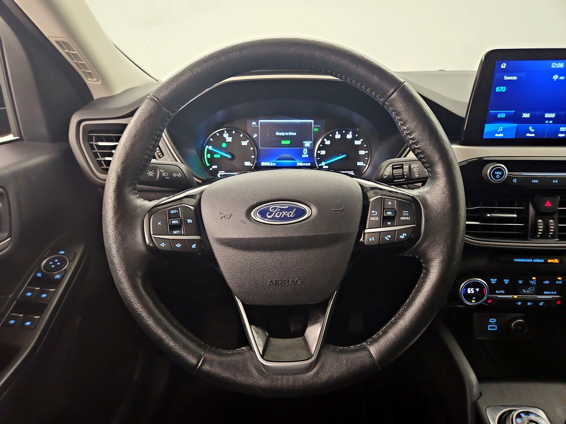 Thumbnail: 2021 Ford Escape - 10