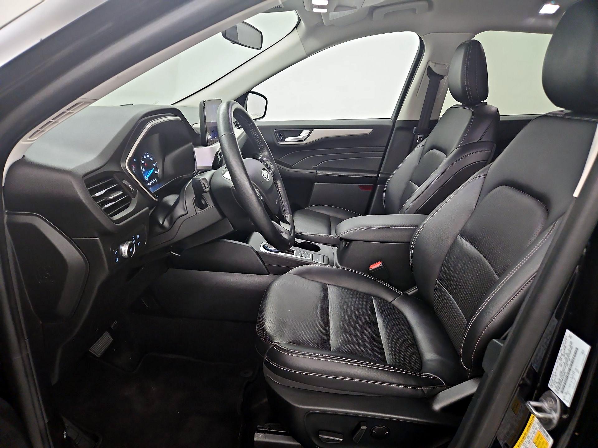 Thumbnail: 2021 Ford Escape - 11