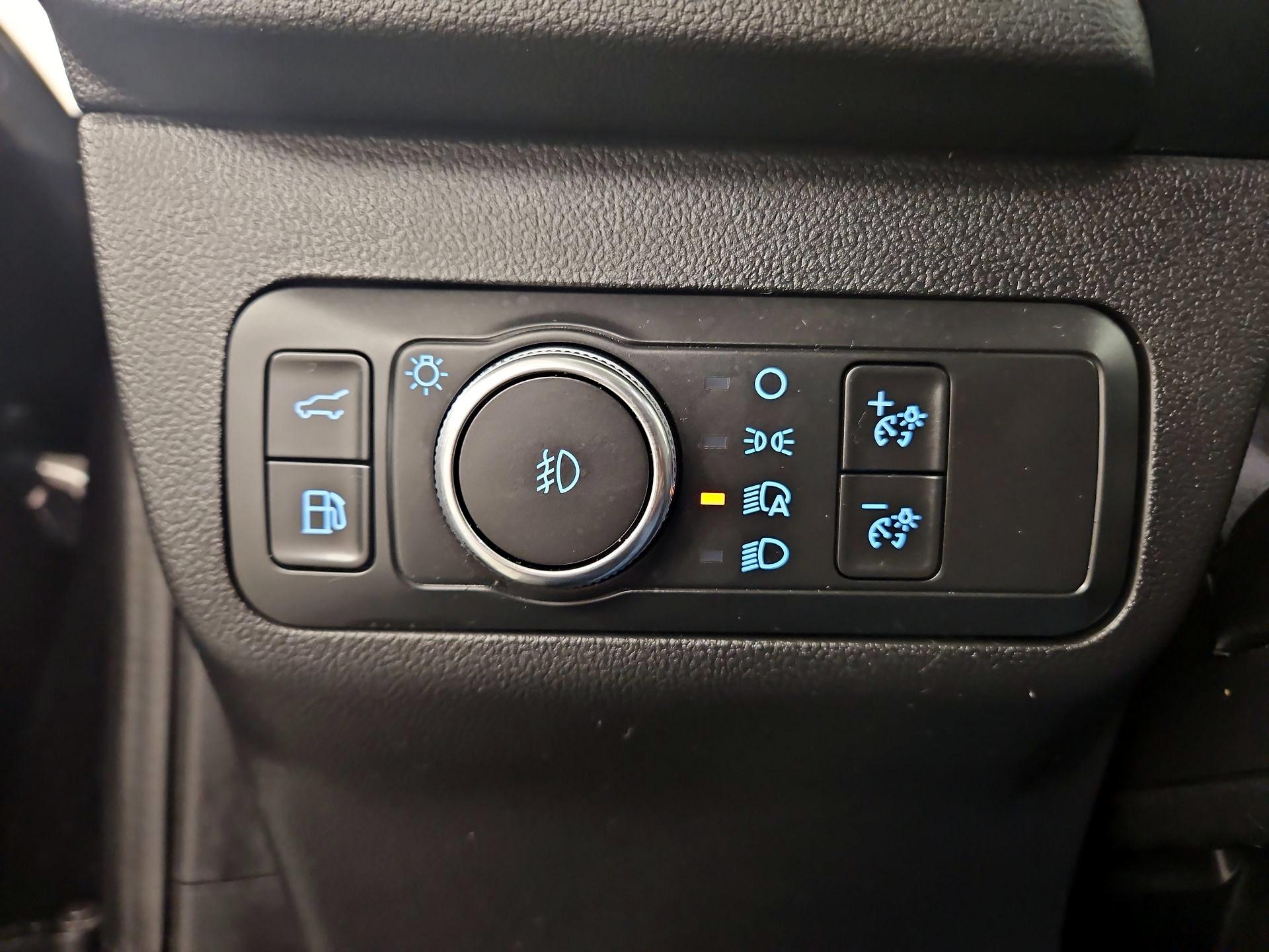 Thumbnail: 2021 Ford Escape - 13