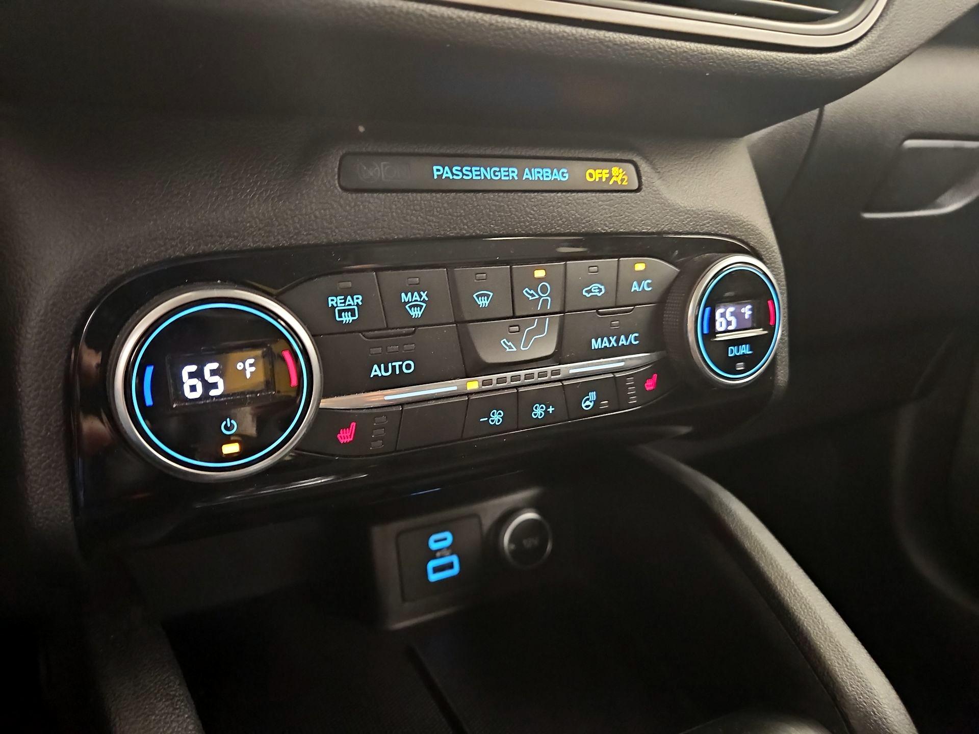 Thumbnail: 2021 Ford Escape - 16