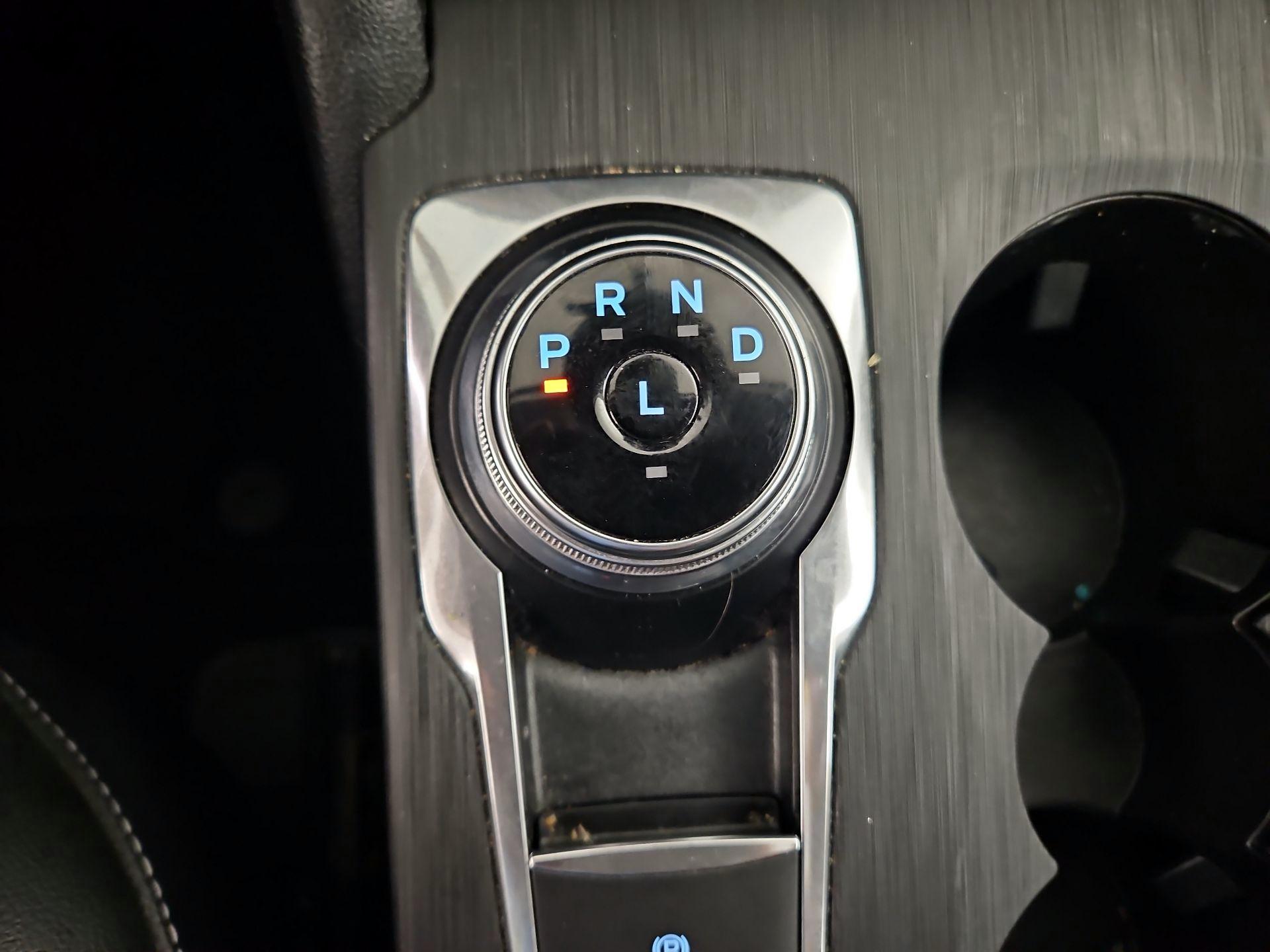 Thumbnail: 2021 Ford Escape - 17
