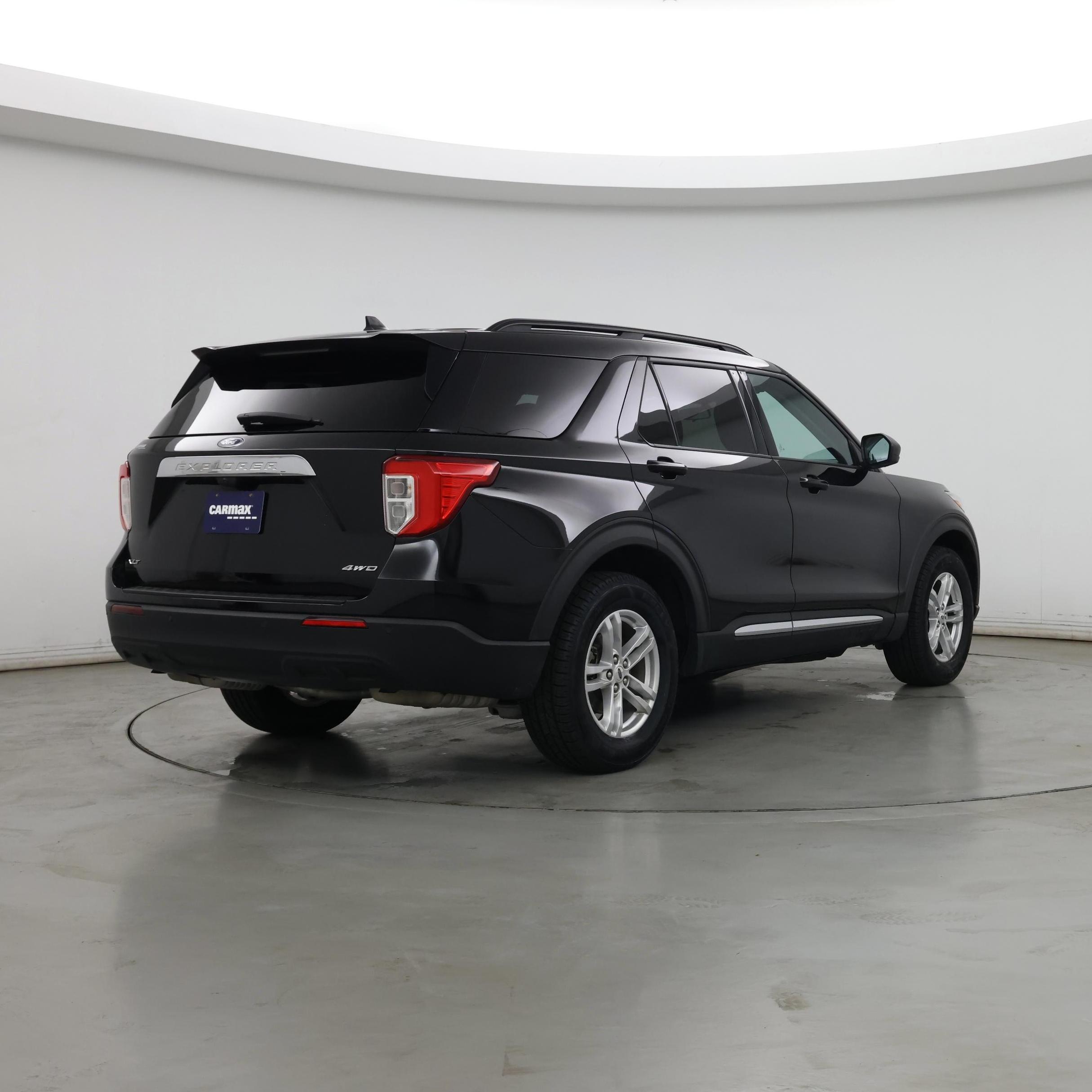Thumbnail: 2023 Ford Explorer - 8