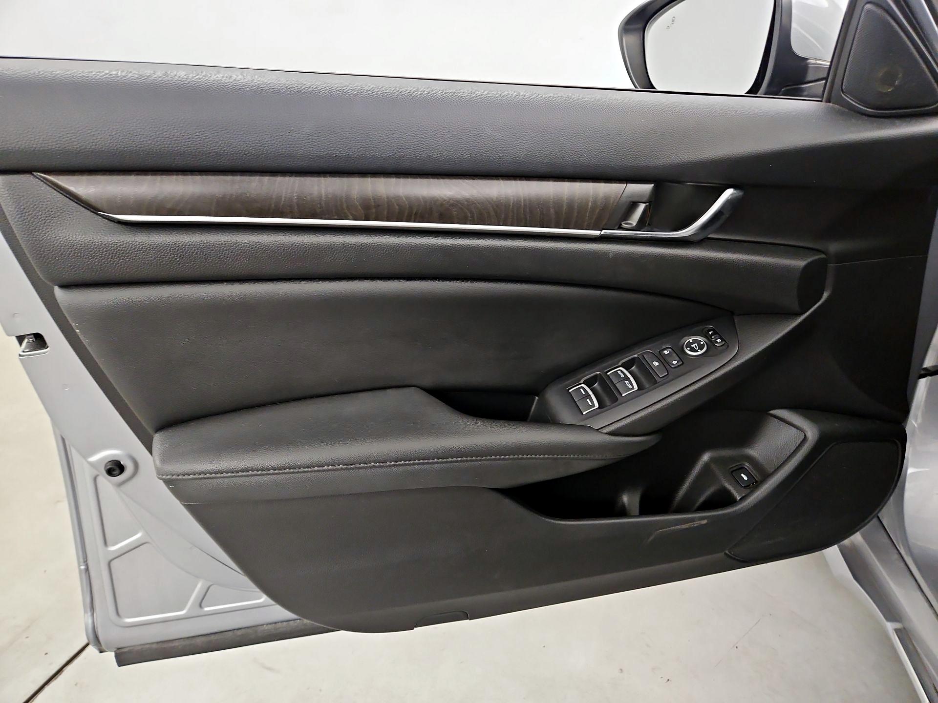 Thumbnail: 2020 Honda Accord - 12