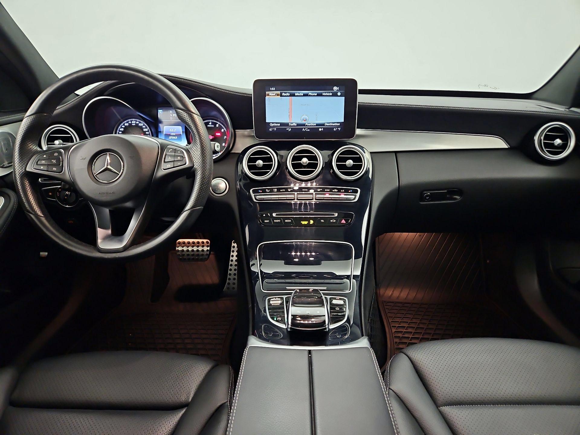Thumbnail: 2016 Mercedes-Benz C-Class - 9