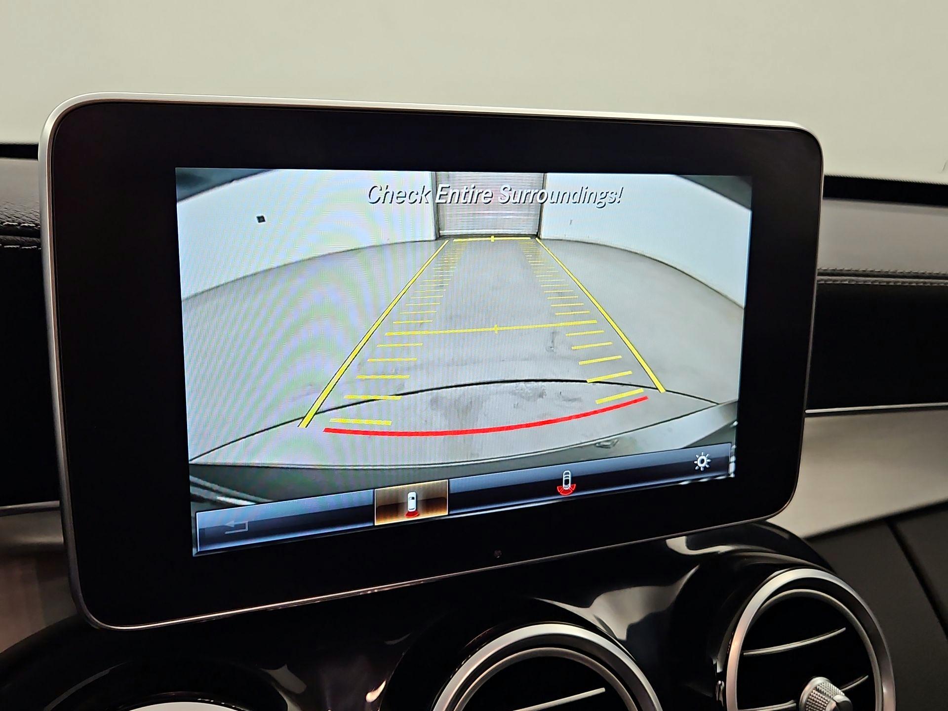 Thumbnail: 2016 Mercedes-Benz C-Class - 15