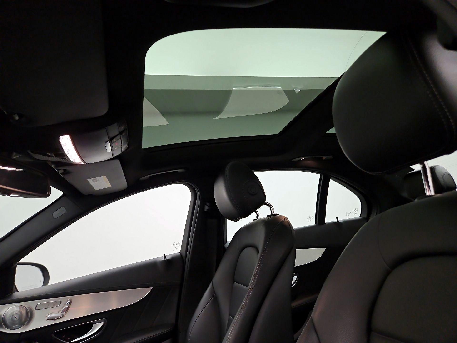 Thumbnail: 2016 Mercedes-Benz C-Class - 19