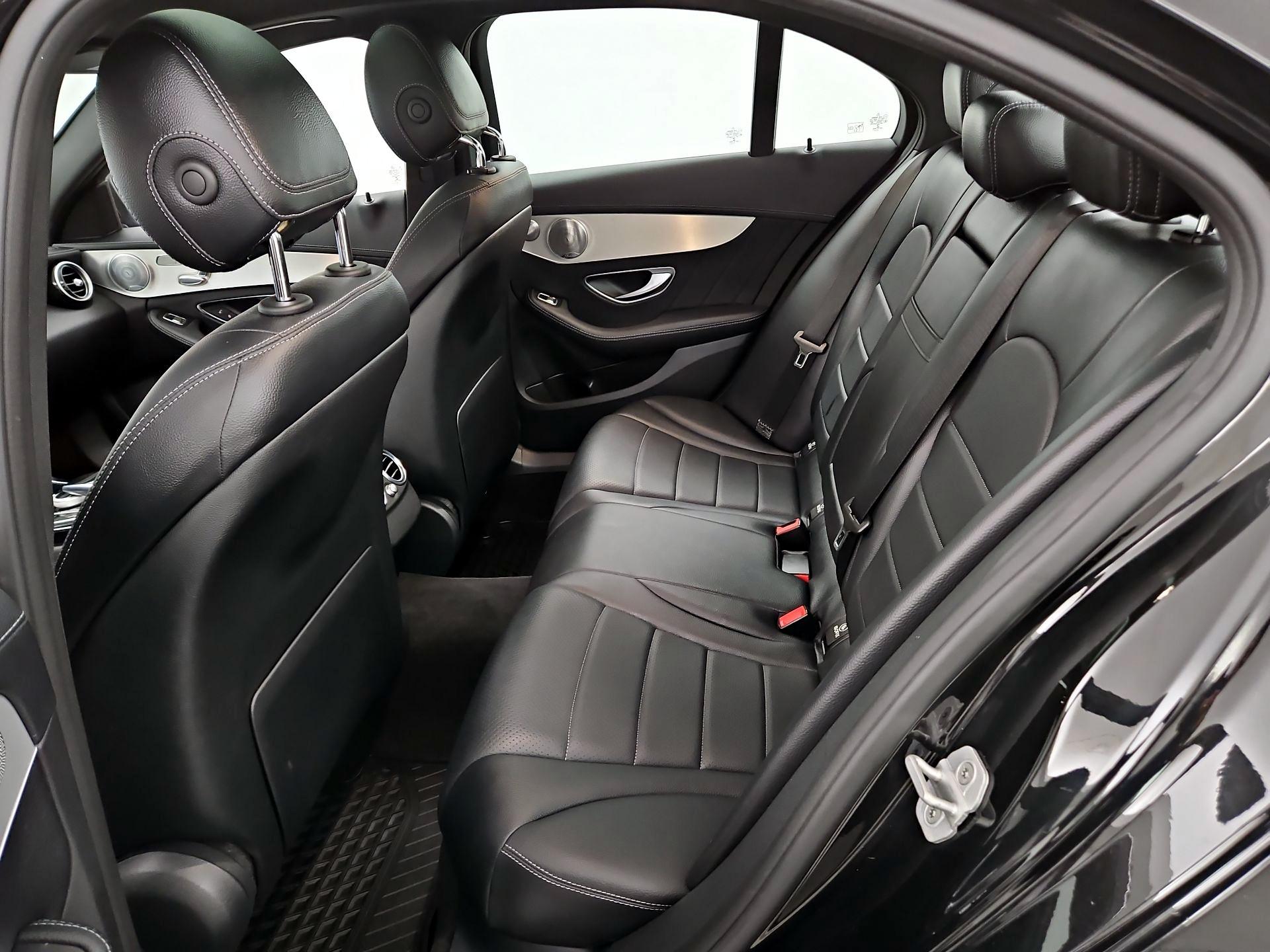 Thumbnail: 2016 Mercedes-Benz C-Class - 20
