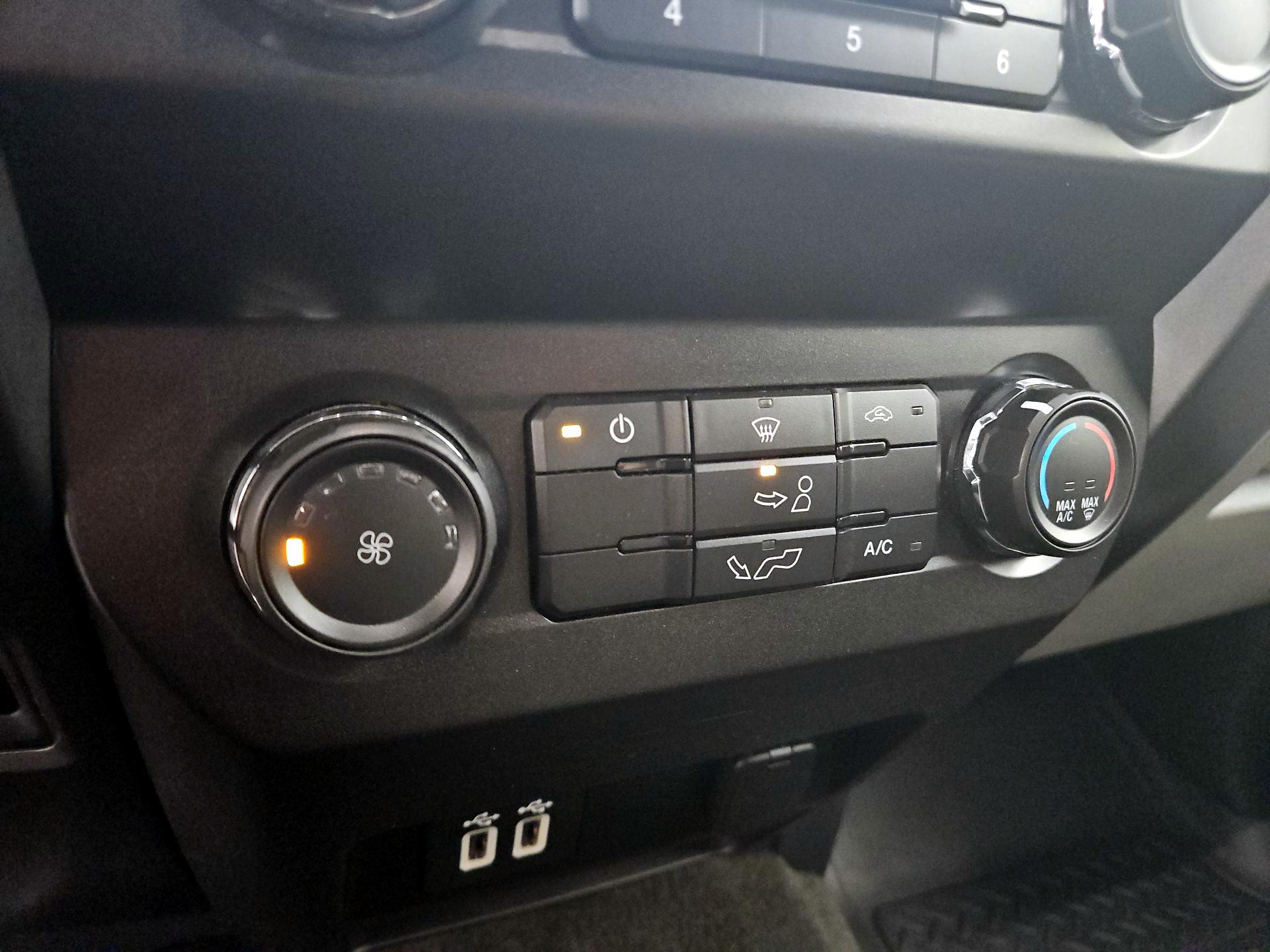 Thumbnail: 2019 Ford F-150 - 16