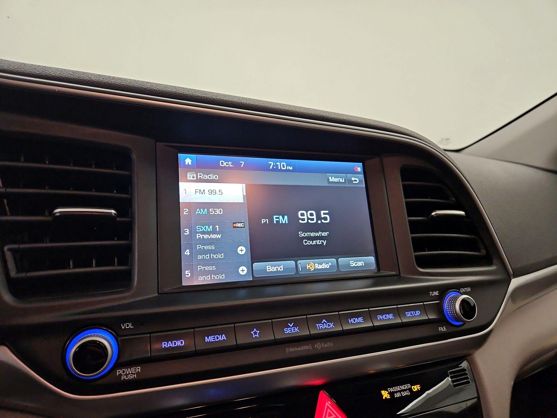 Thumbnail: 2020 Hyundai Elantra - 15