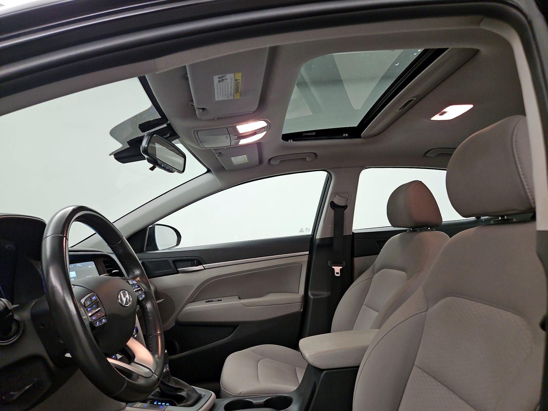 Thumbnail: 2020 Hyundai Elantra - 19