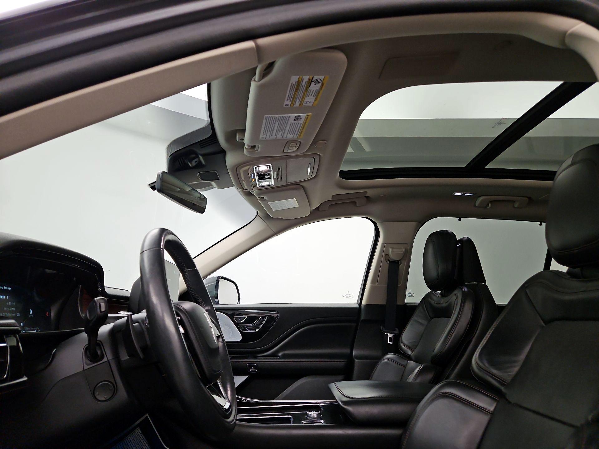 Thumbnail: 2021 Lincoln Aviator - 19