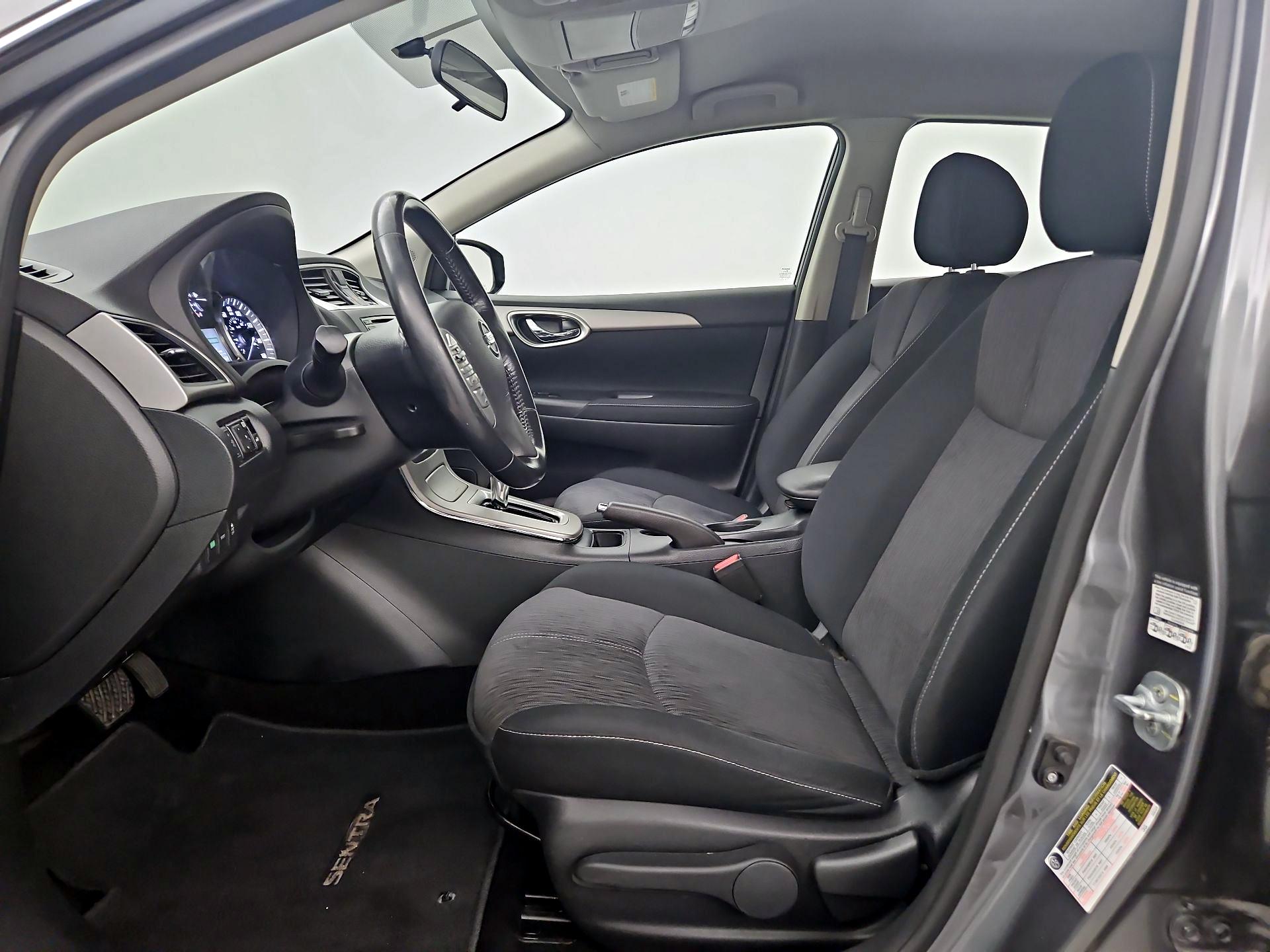 Thumbnail: 2015 Nissan Sentra - 11