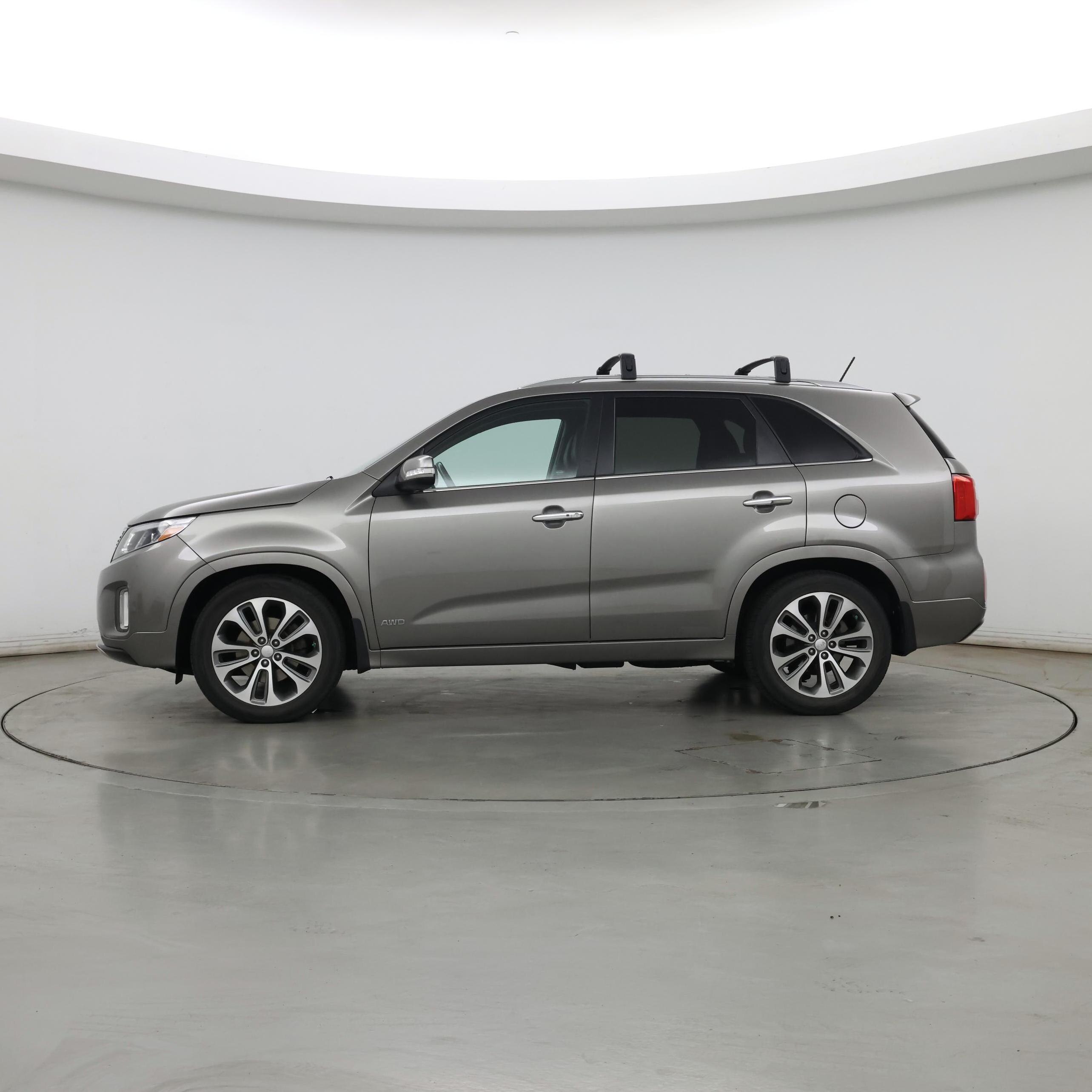 Thumbnail: 2015 Kia Sorento - 3