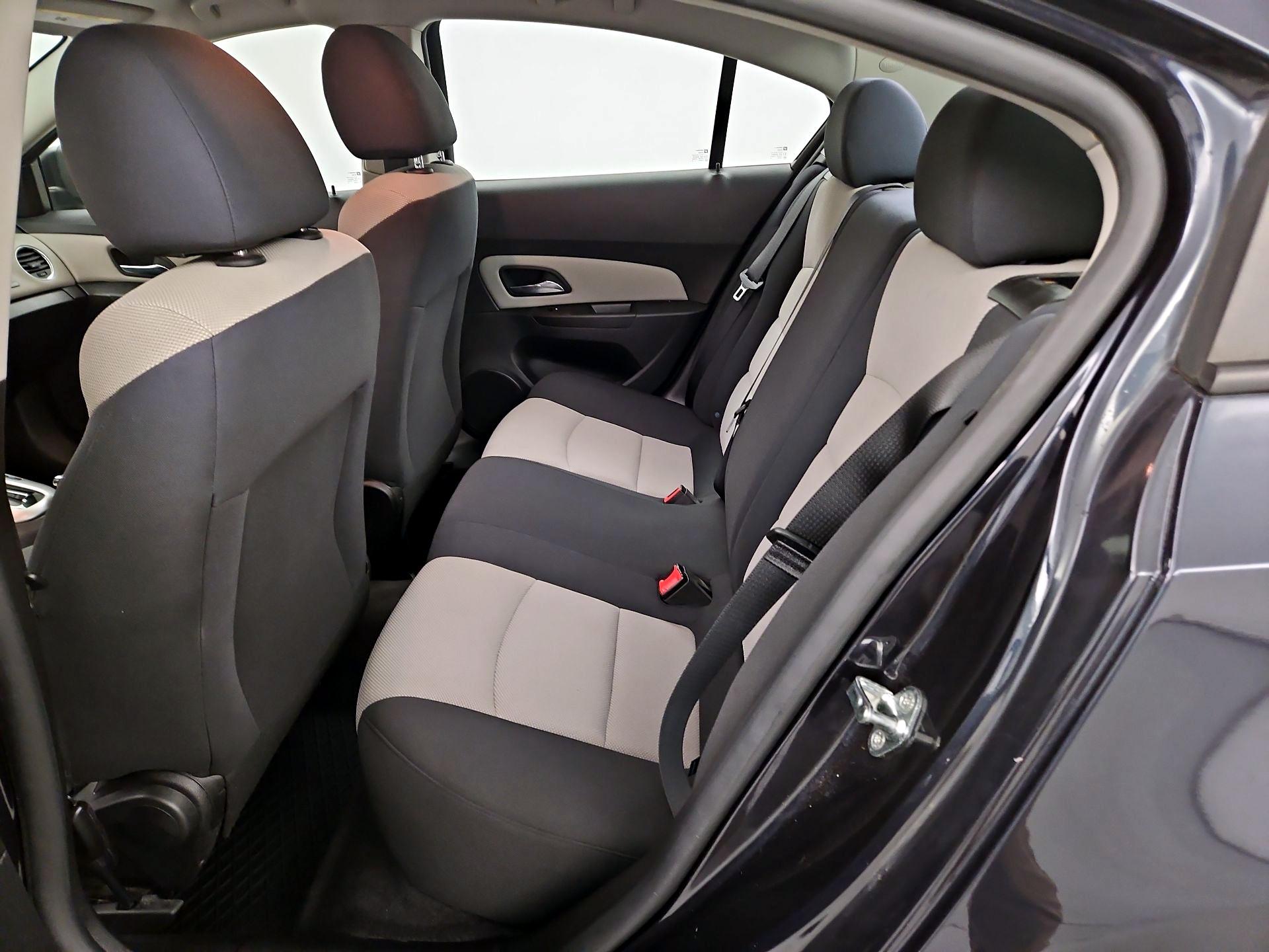 Thumbnail: 2015 Chevrolet Cruze - 18