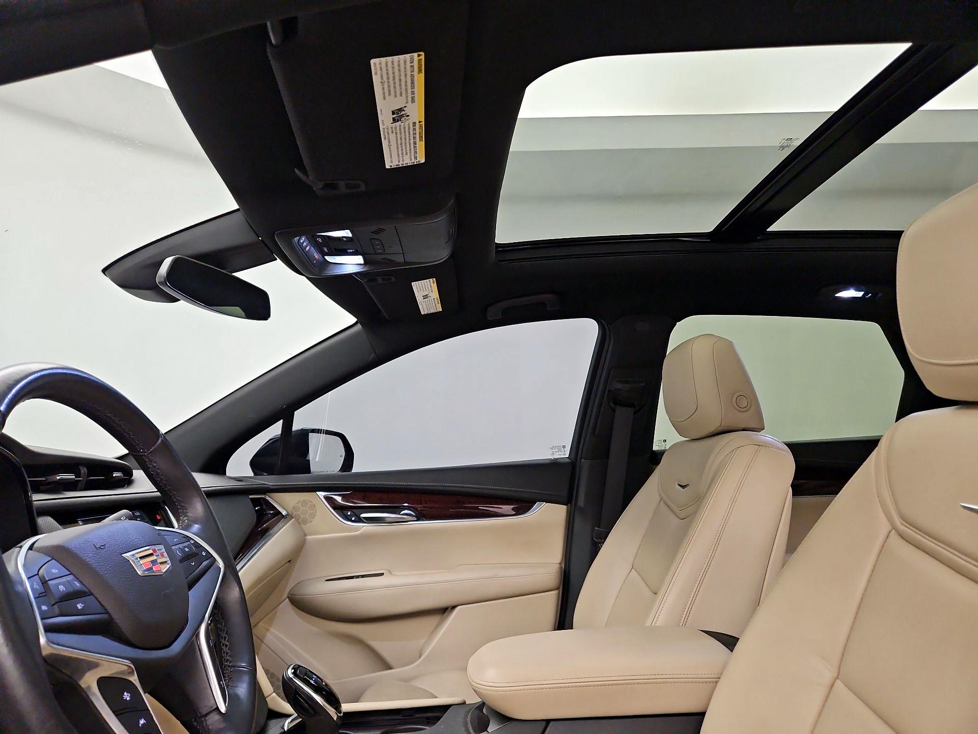 Thumbnail: 2017 Cadillac XT5 - 20