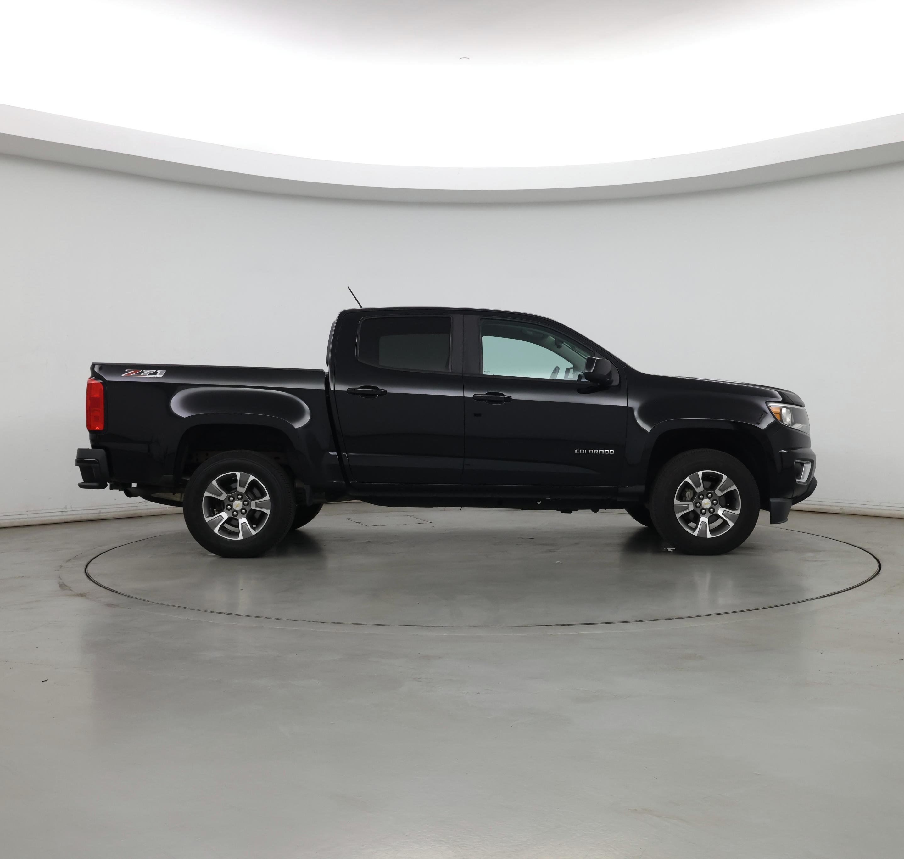 Thumbnail: 2017 Chevrolet Colorado - 7