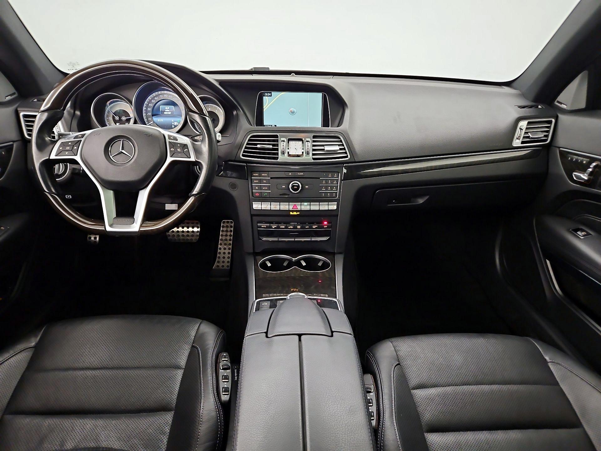 Thumbnail: 2016 Mercedes-Benz E-Class - 9