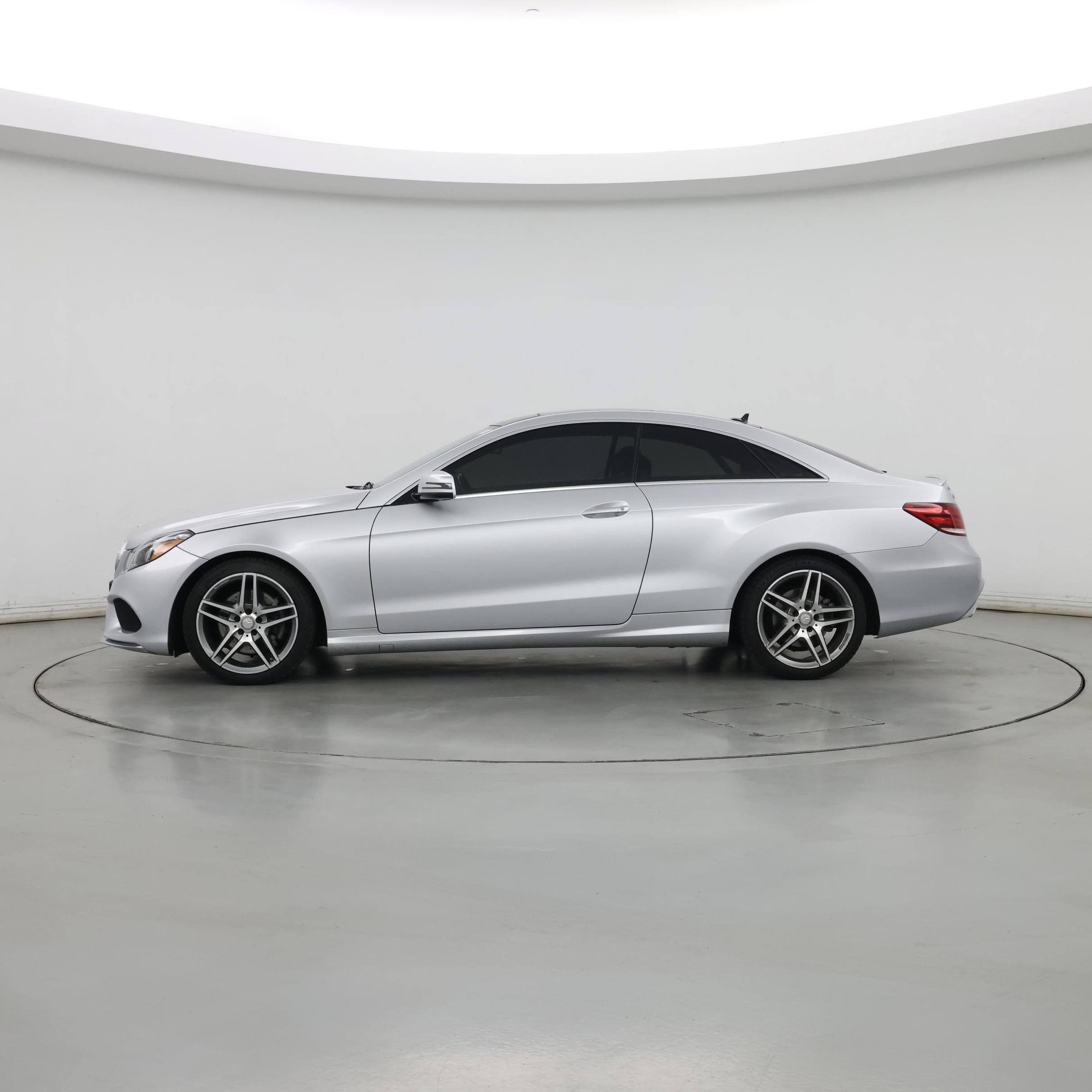 Thumbnail: 2016 Mercedes-Benz E-Class - 3