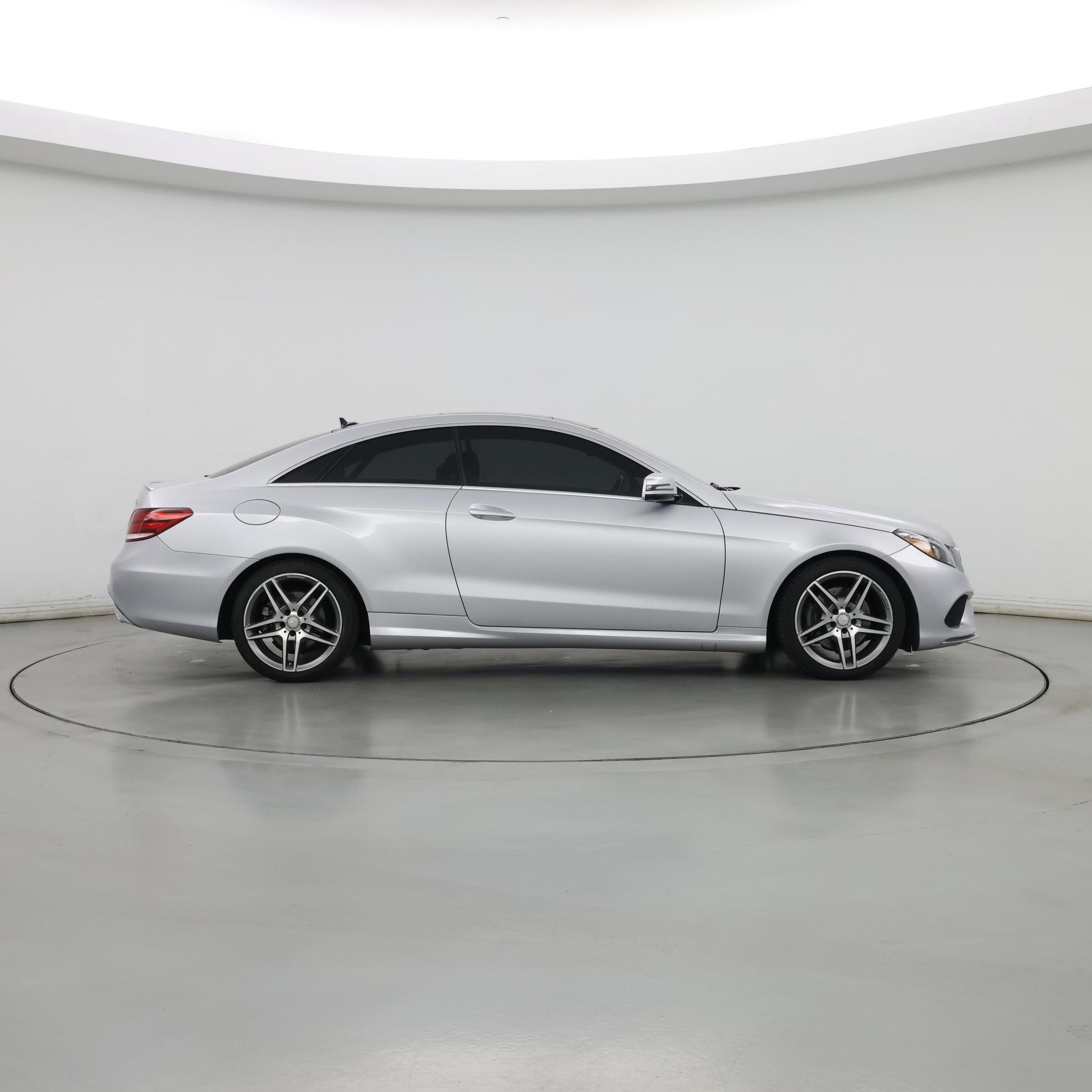 Thumbnail: 2016 Mercedes-Benz E-Class - 7