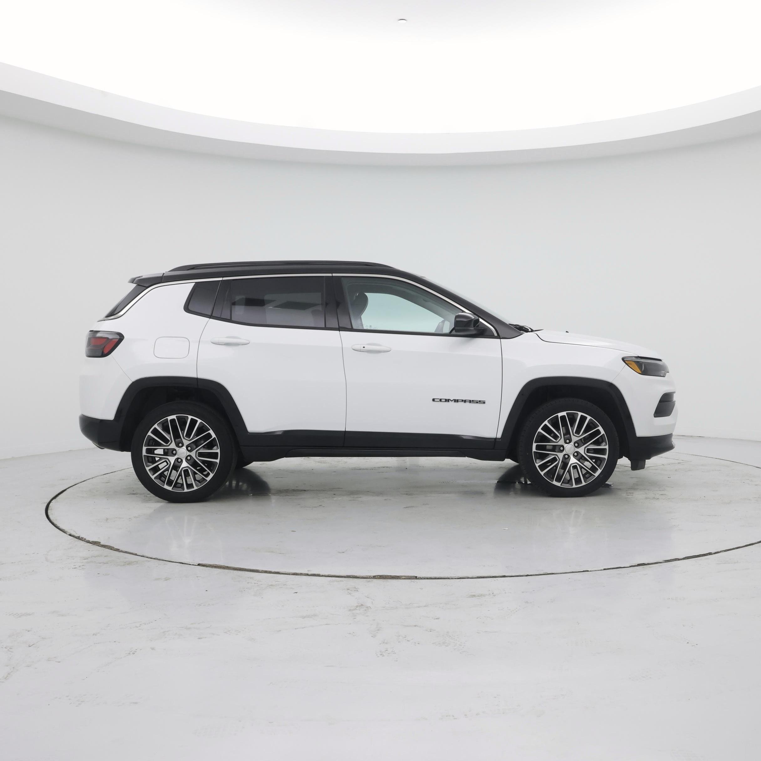 Thumbnail: 2022 Jeep Compass - 7