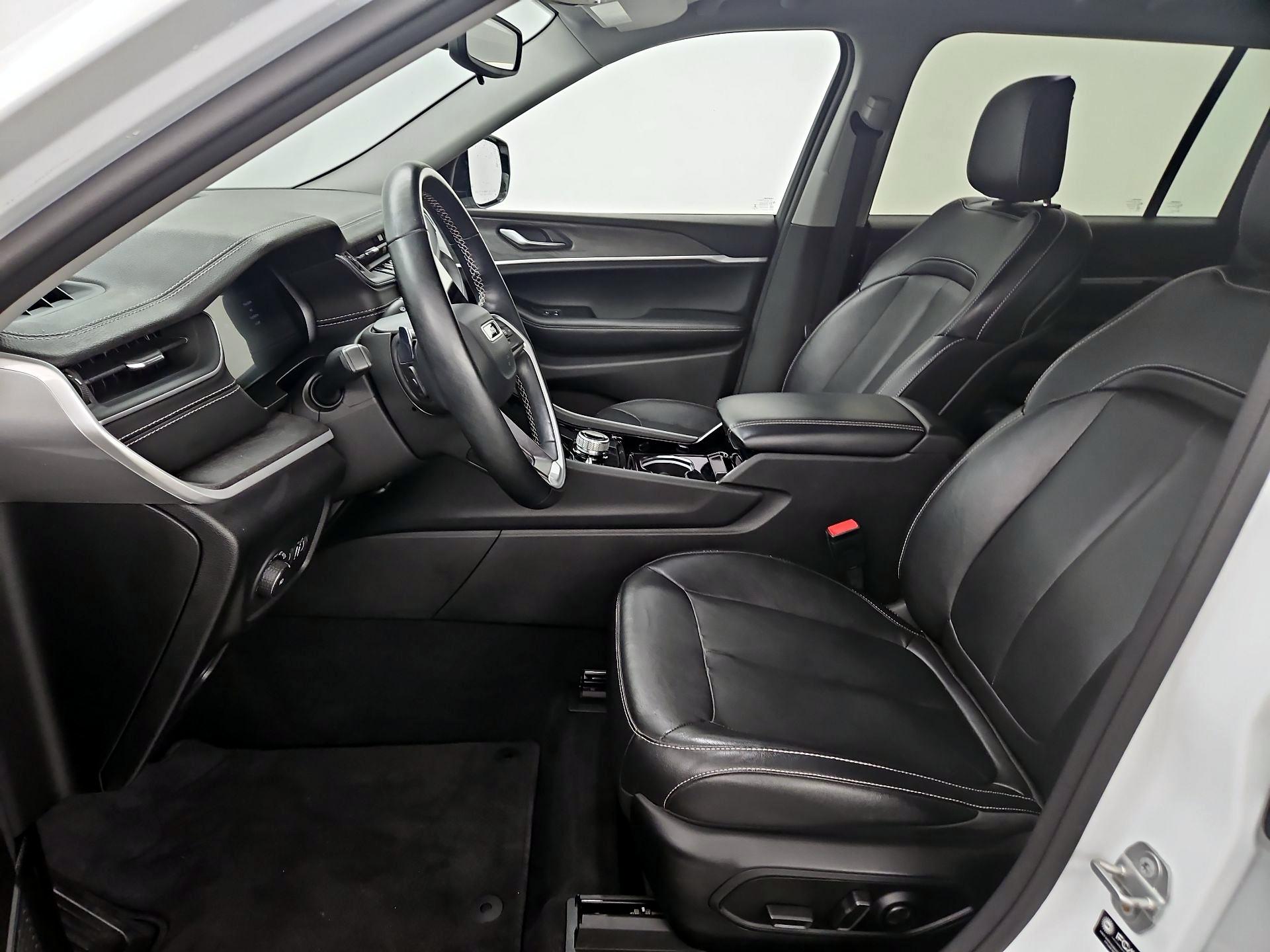 Thumbnail: 2022 Jeep Grand Cherokee L - 11