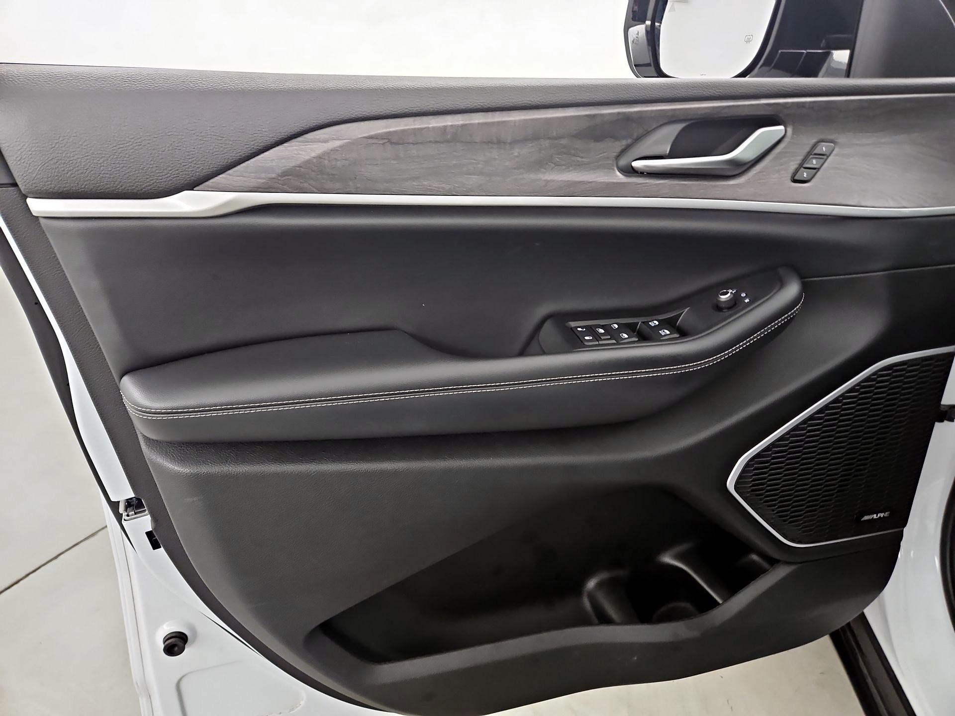 Thumbnail: 2022 Jeep Grand Cherokee L - 12