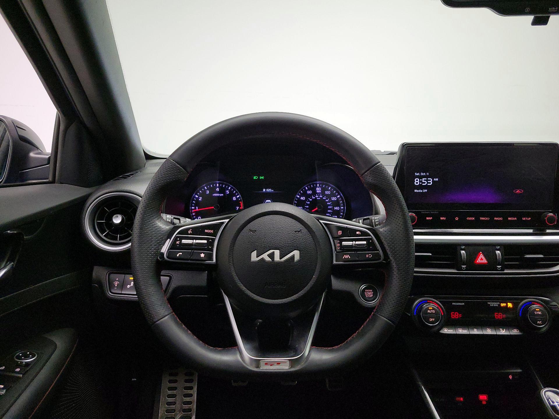Thumbnail: 2023 Kia Forte - 10
