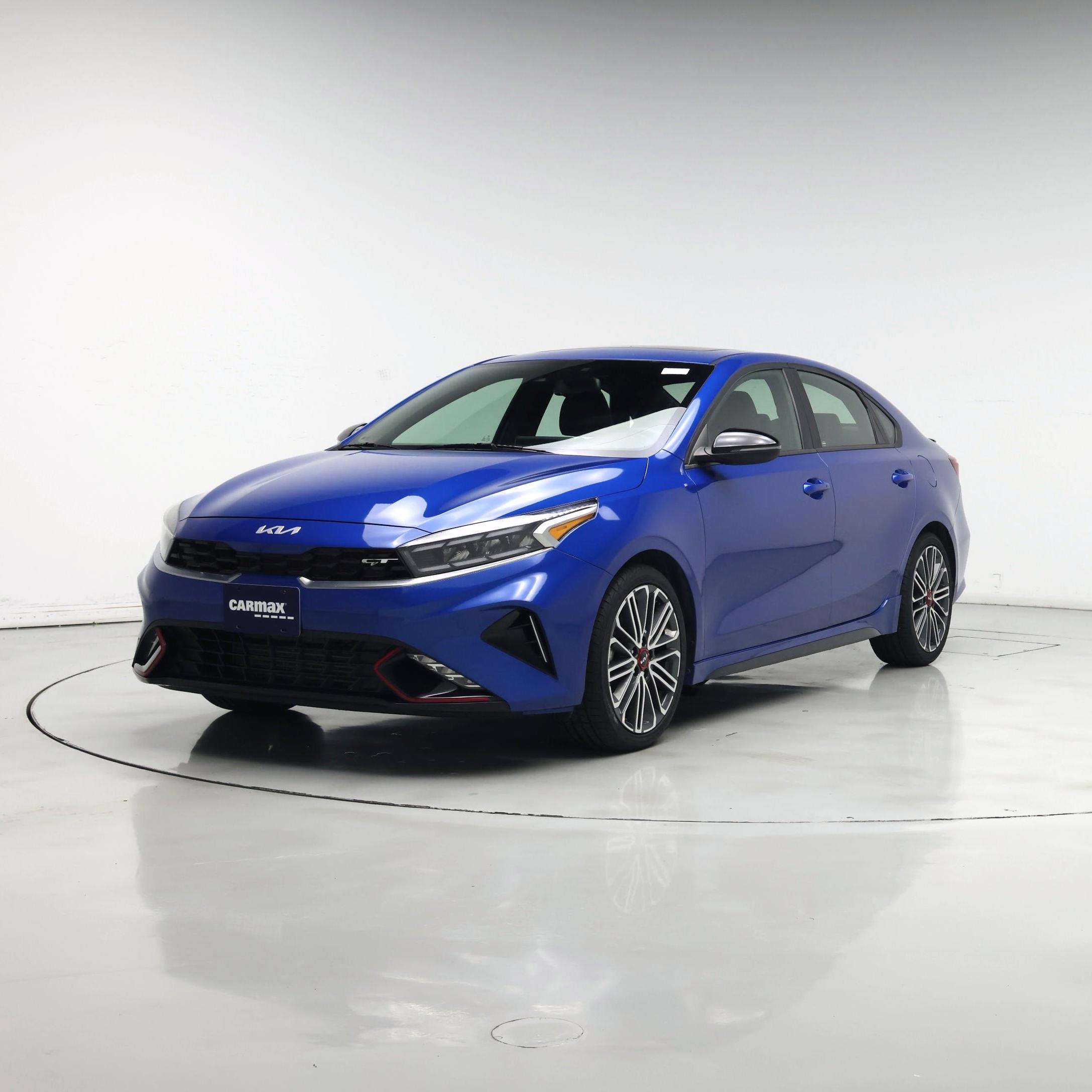Thumbnail: 2023 Kia Forte - 4