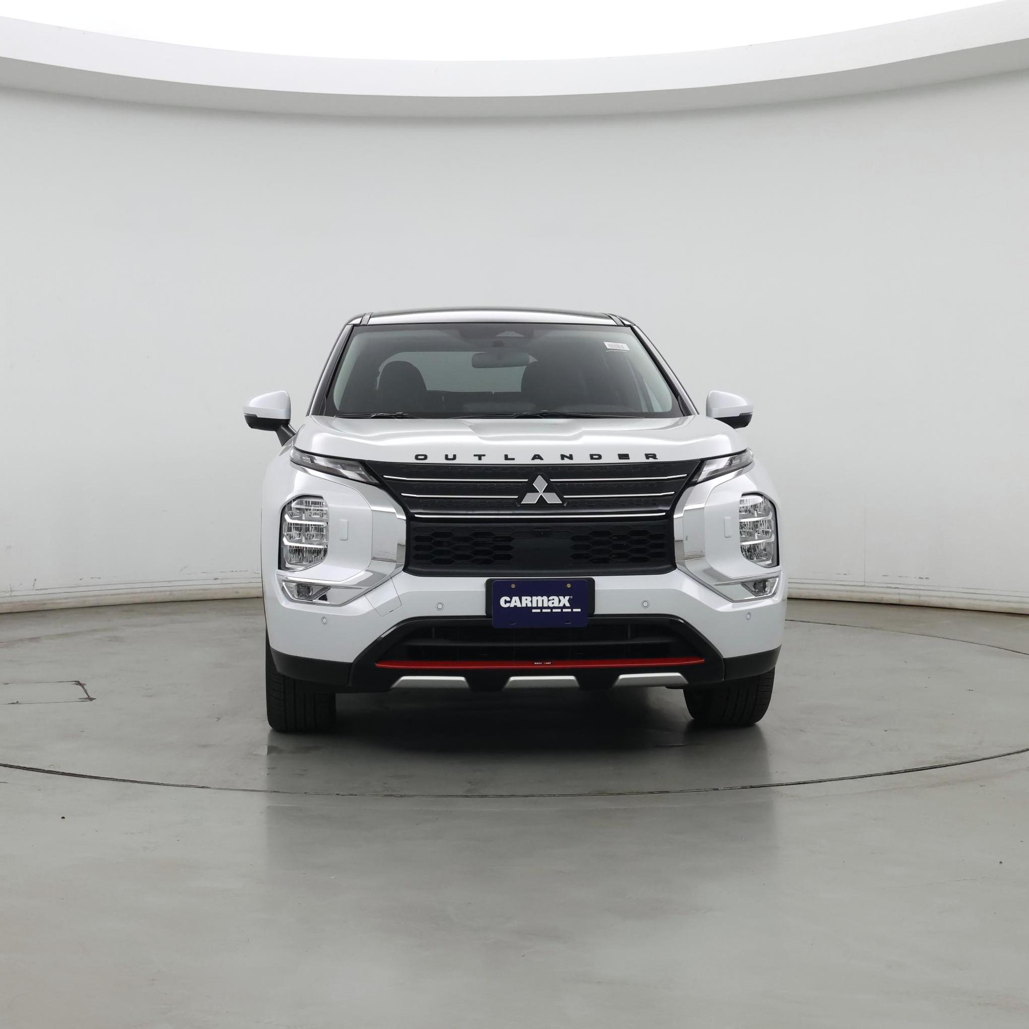 Thumbnail: 2023 Mitsubishi Outlander - 5
