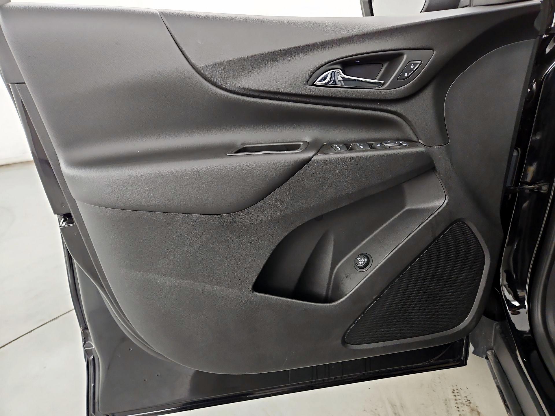 Thumbnail: 2021 Chevrolet Equinox - 12