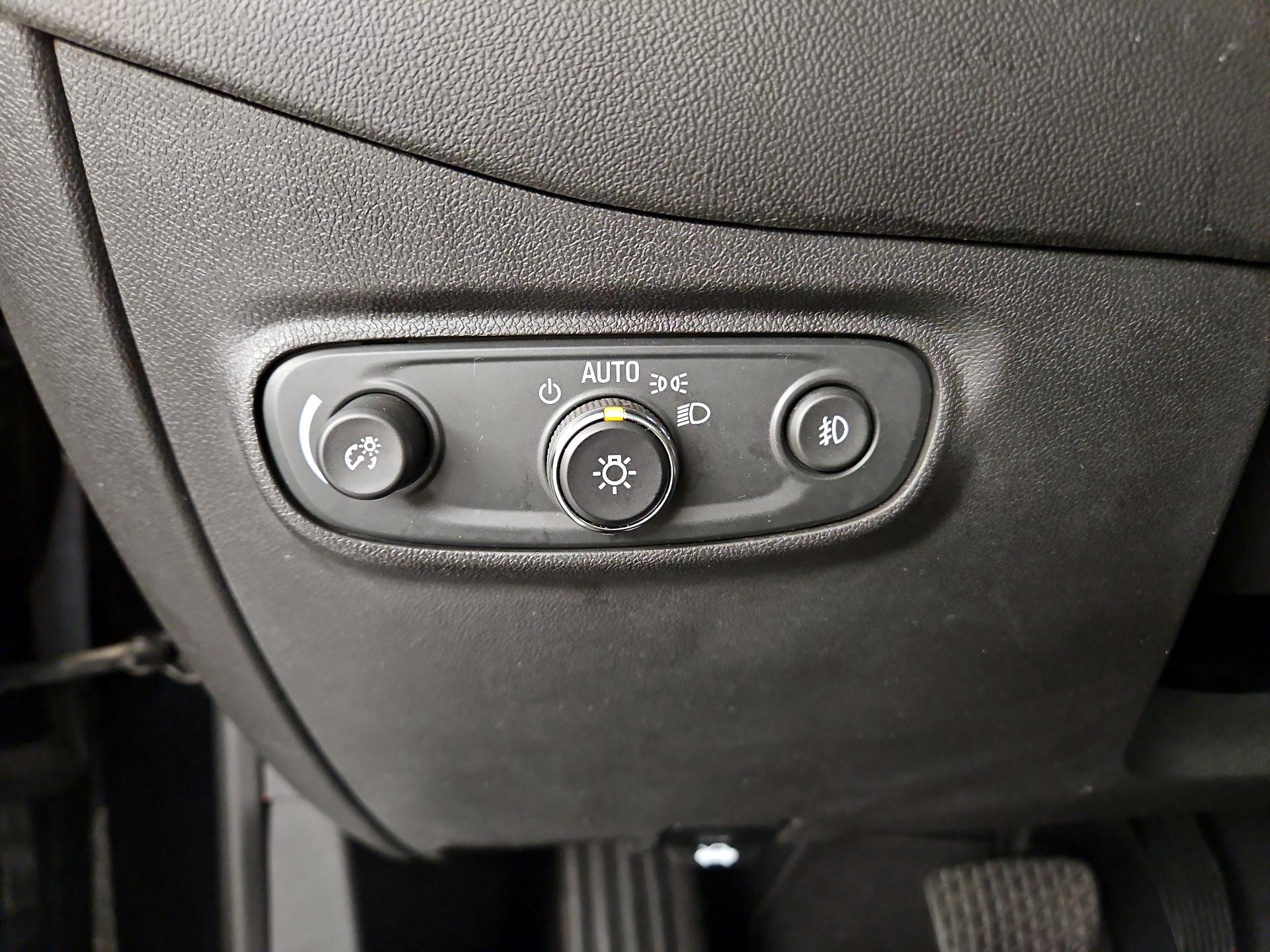 Thumbnail: 2021 Chevrolet Equinox - 13
