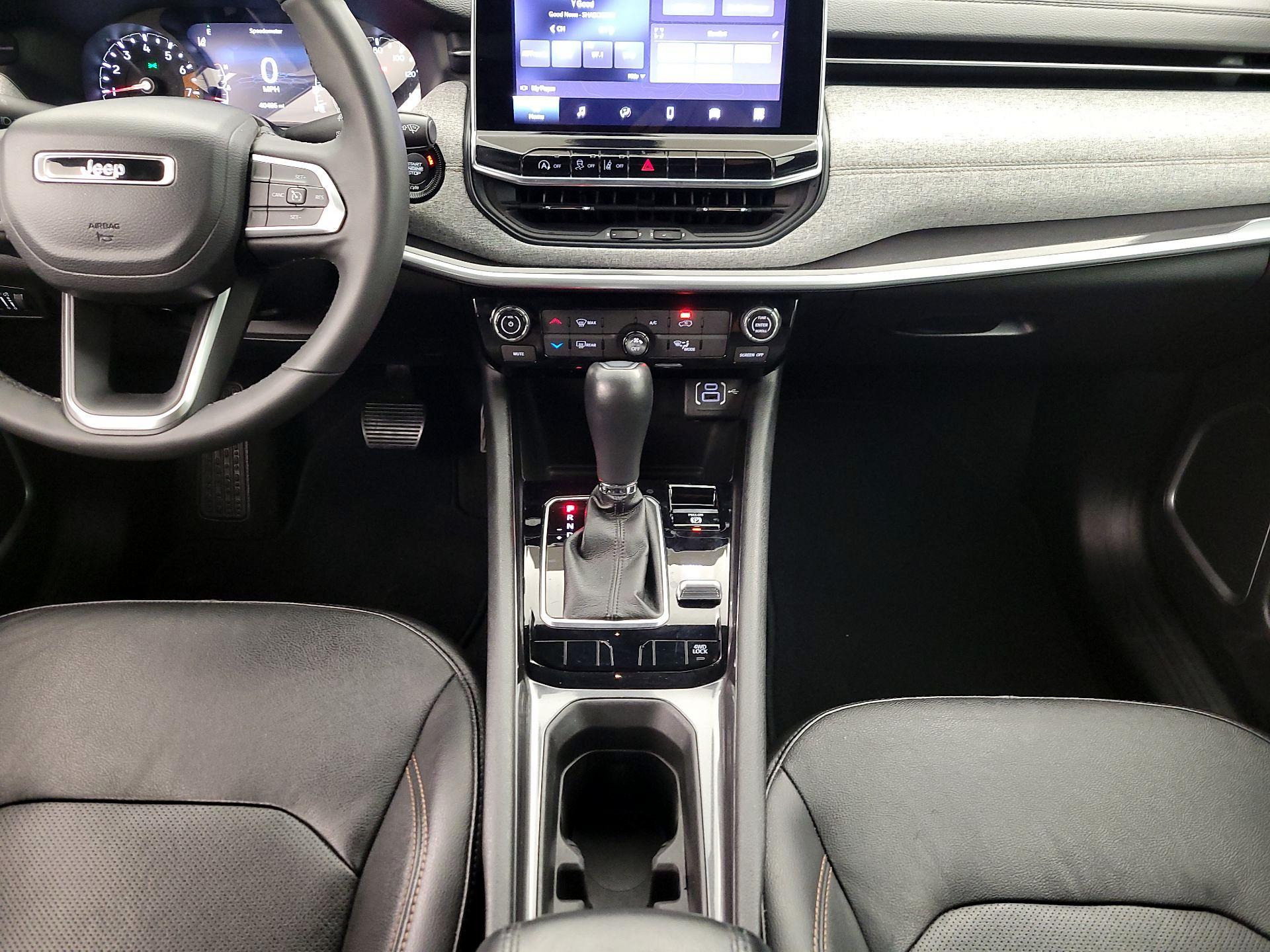 Thumbnail: 2023 Jeep Compass - 17