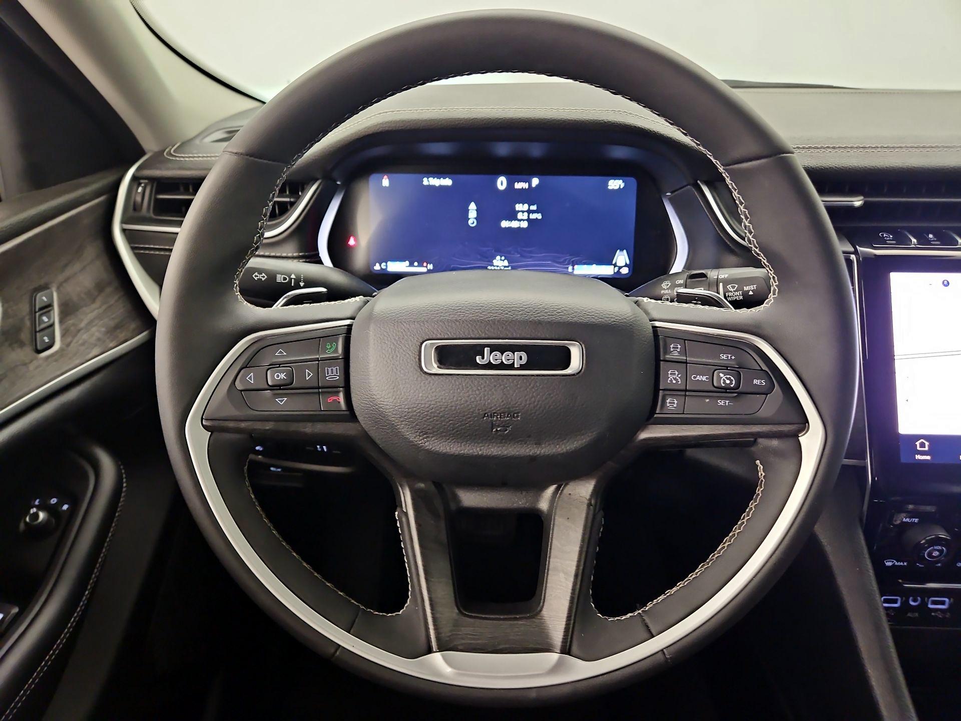 Thumbnail: 2023 Jeep Grand Cherokee - 10