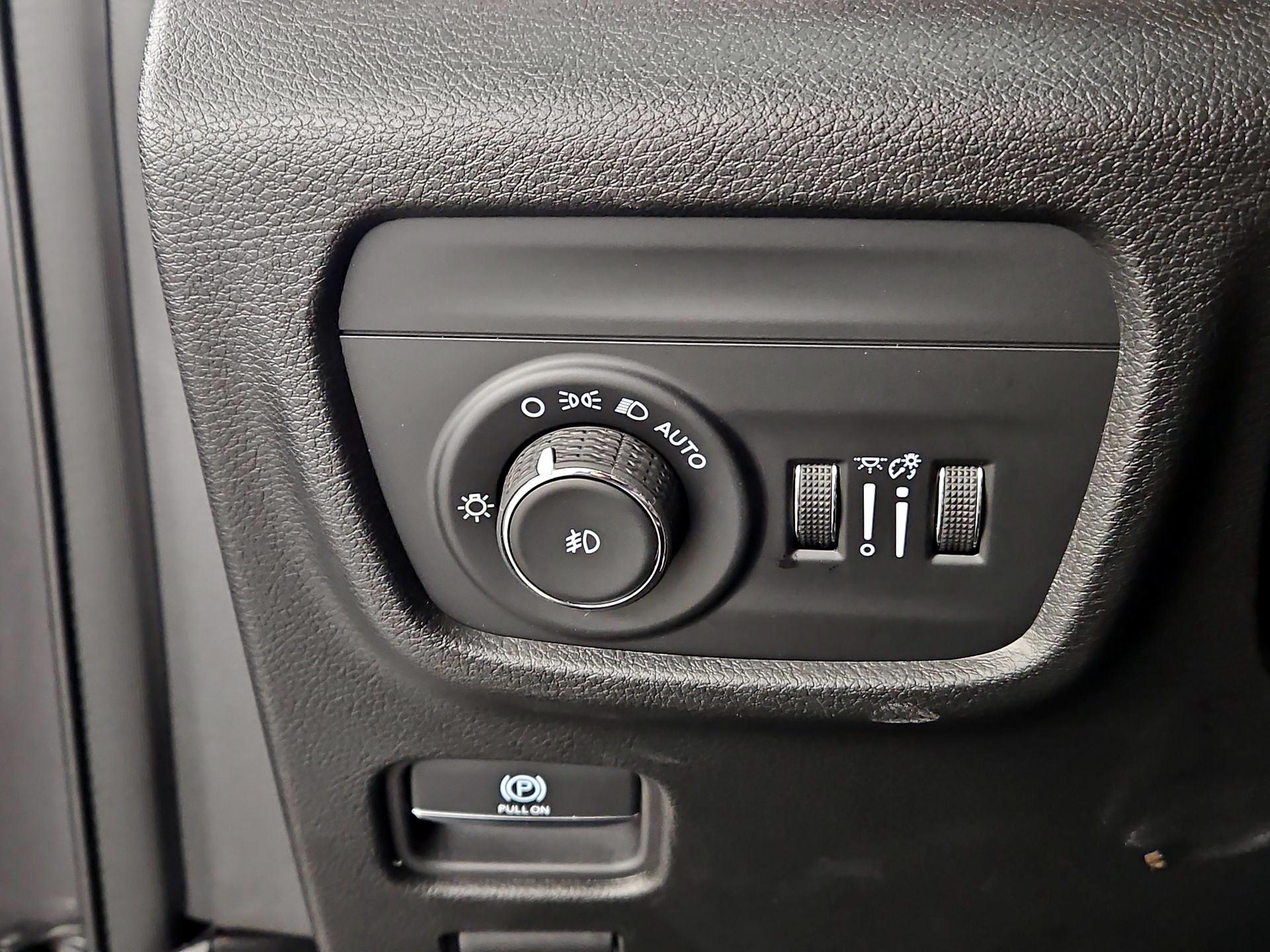 Thumbnail: 2023 Jeep Grand Cherokee - 13