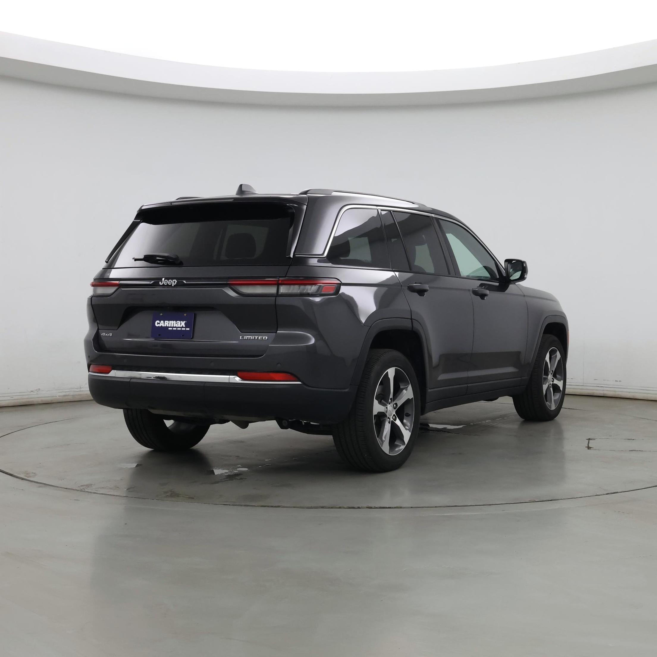 Thumbnail: 2023 Jeep Grand Cherokee - 8