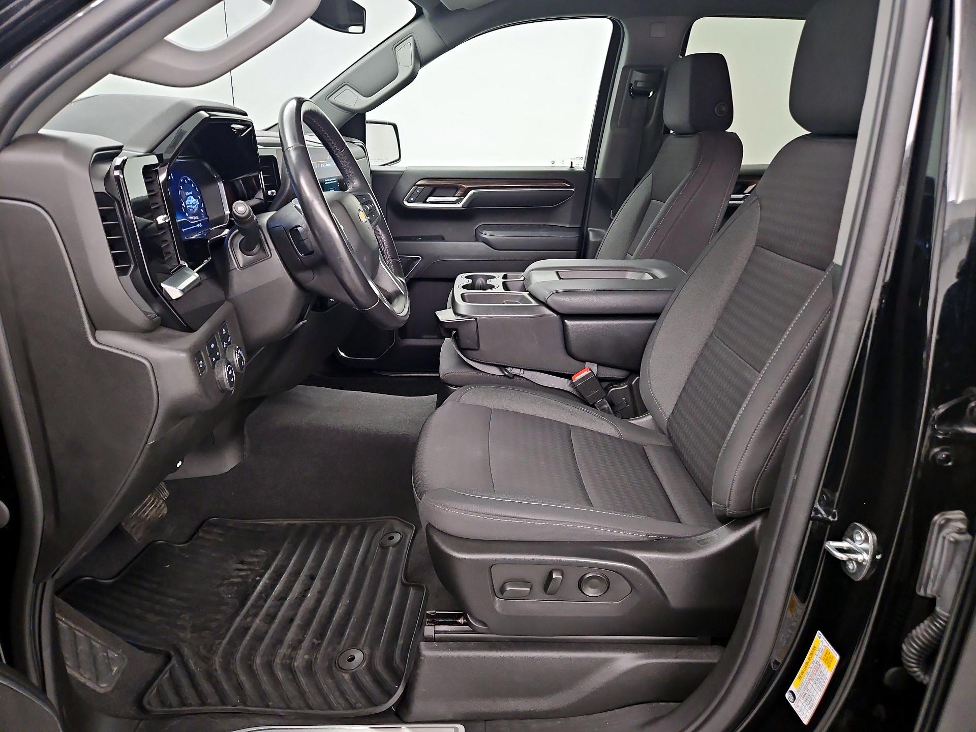 Thumbnail: 2022 Chevrolet Silverado 1500 - 11