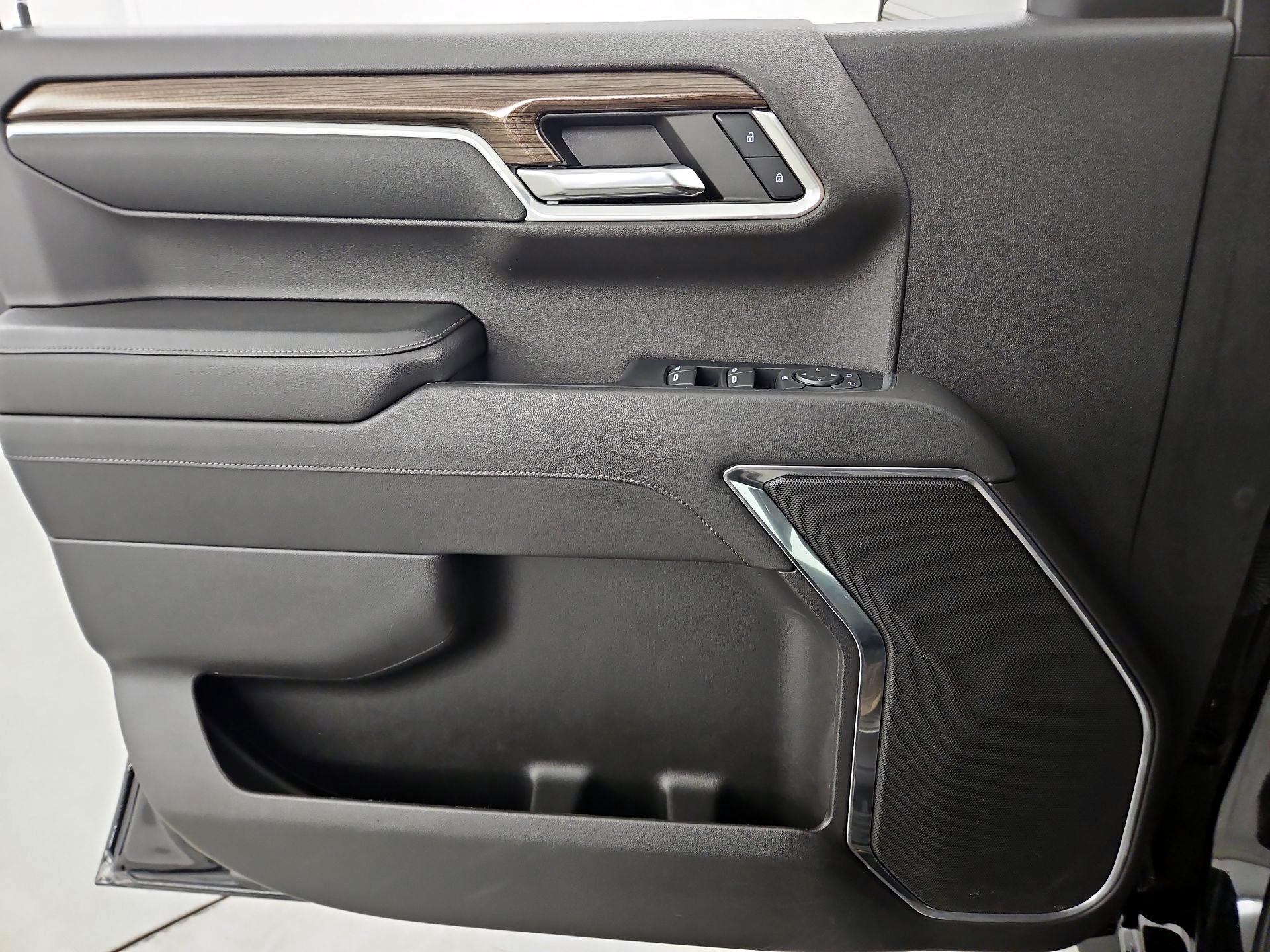 Thumbnail: 2022 Chevrolet Silverado 1500 - 12