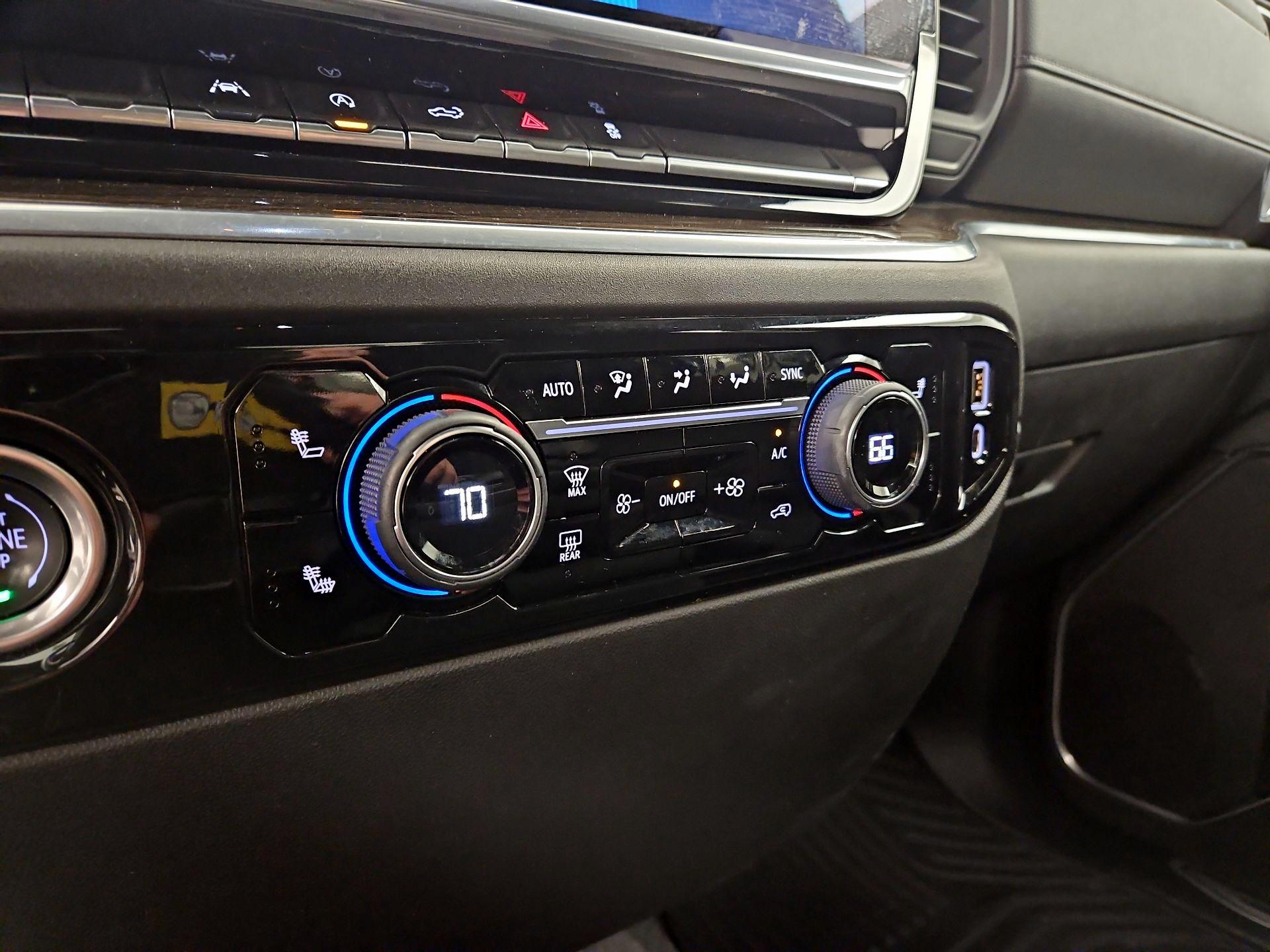 Thumbnail: 2022 Chevrolet Silverado 1500 - 16