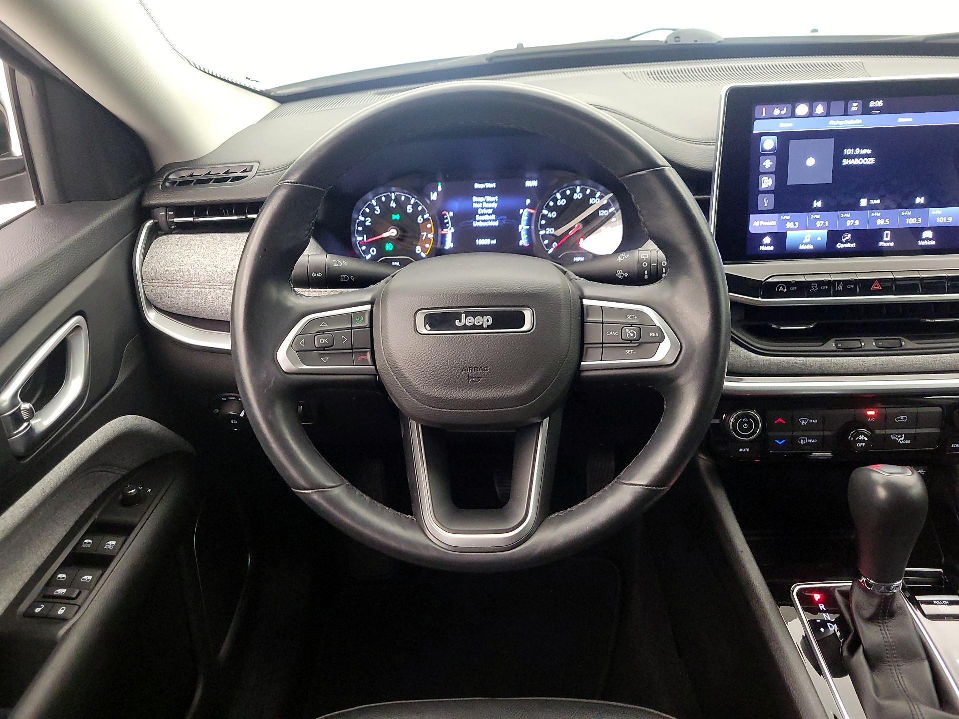 Thumbnail: 2022 Jeep Compass - 10