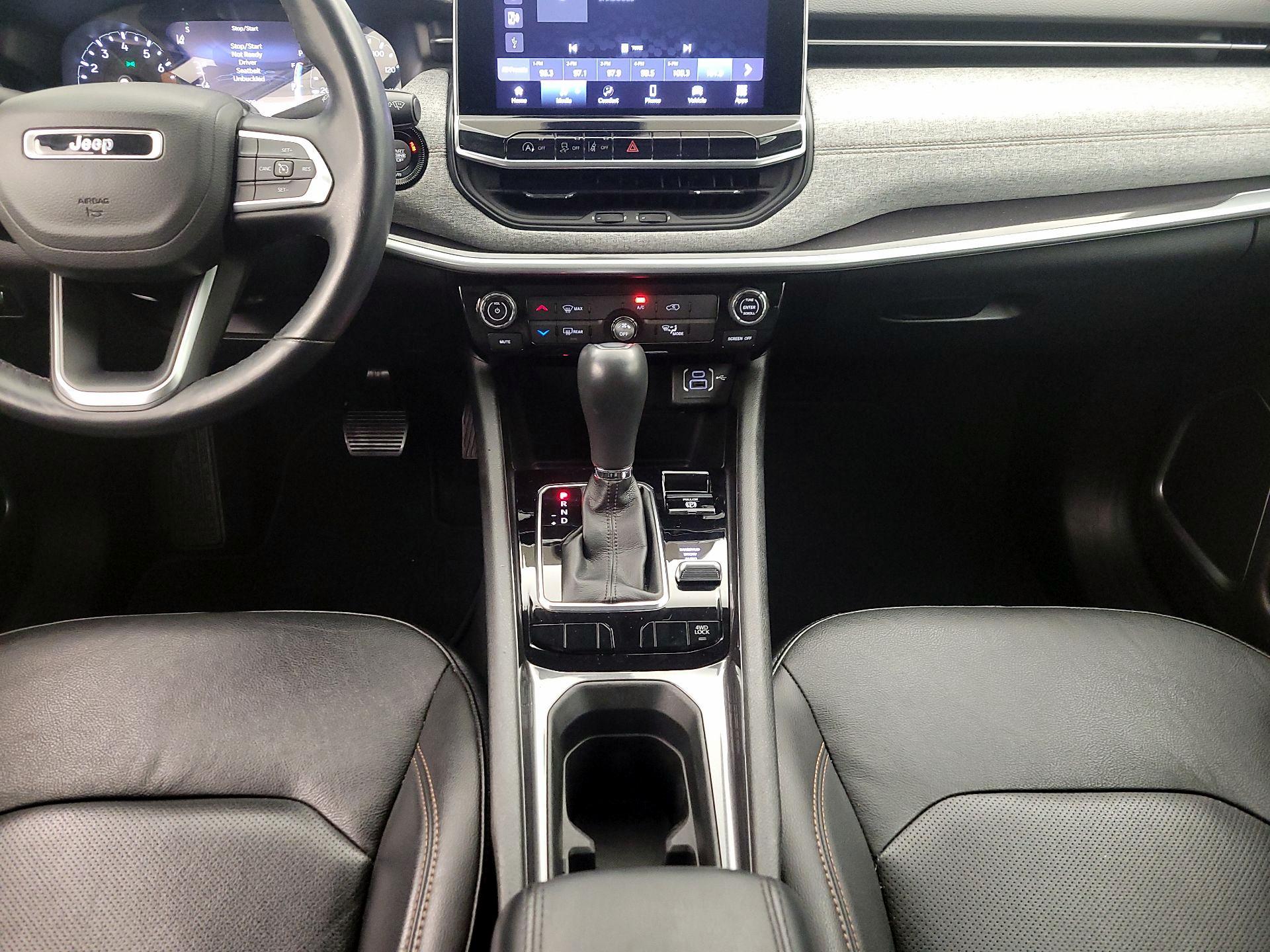 Thumbnail: 2022 Jeep Compass - 17