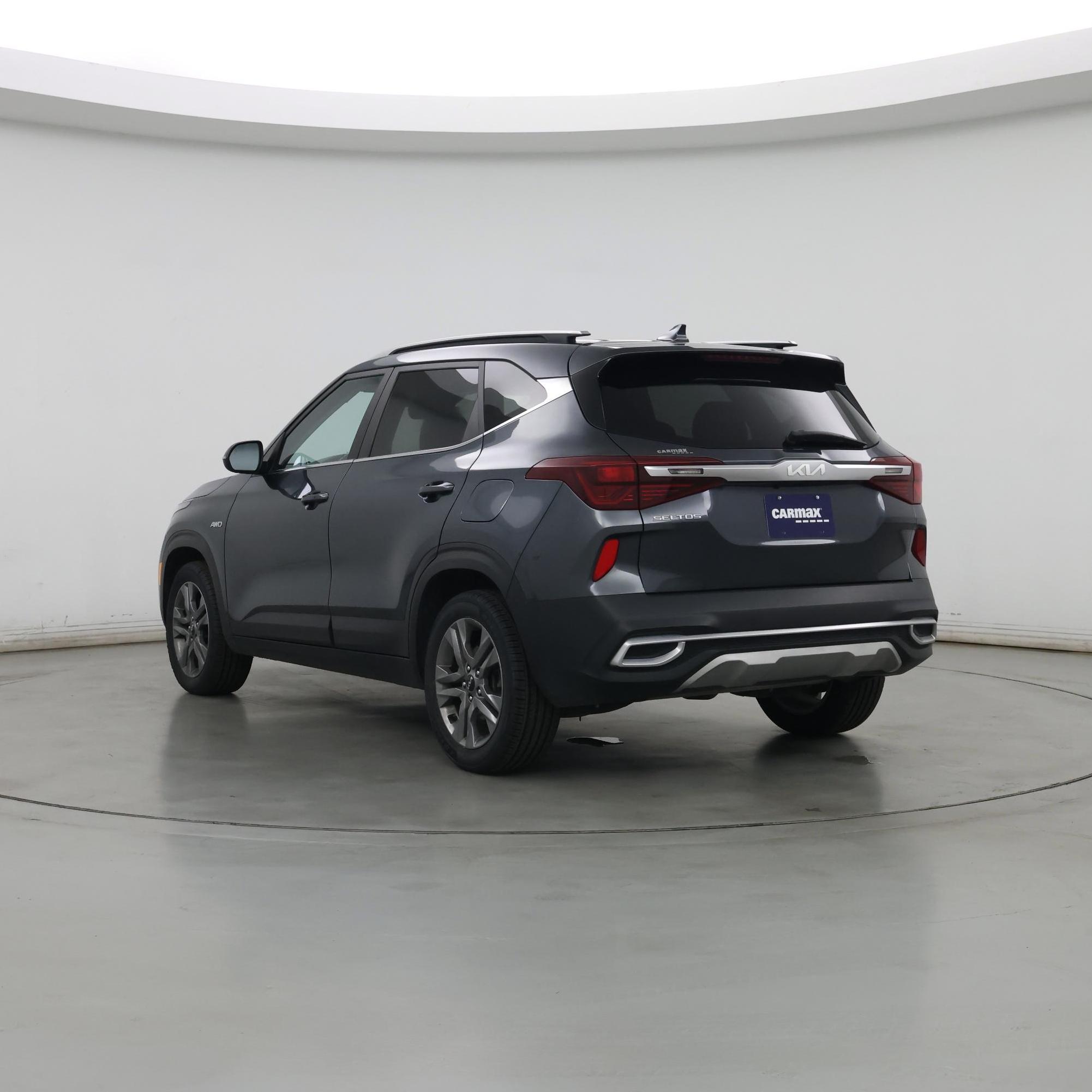 Thumbnail: 2023 Kia Seltos - 2