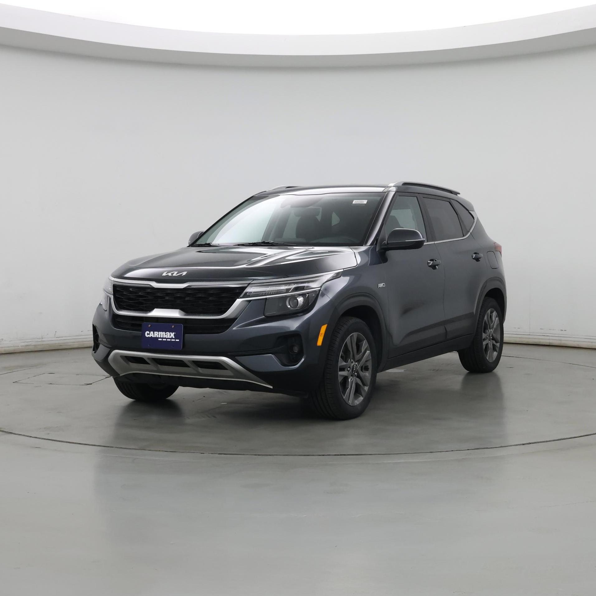 Thumbnail: 2023 Kia Seltos - 4