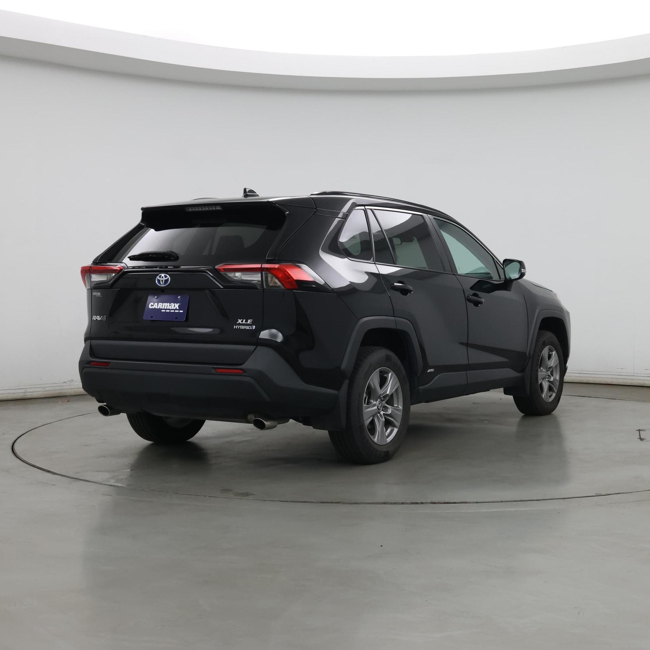 Thumbnail: 2022 Toyota RAV4 - 8