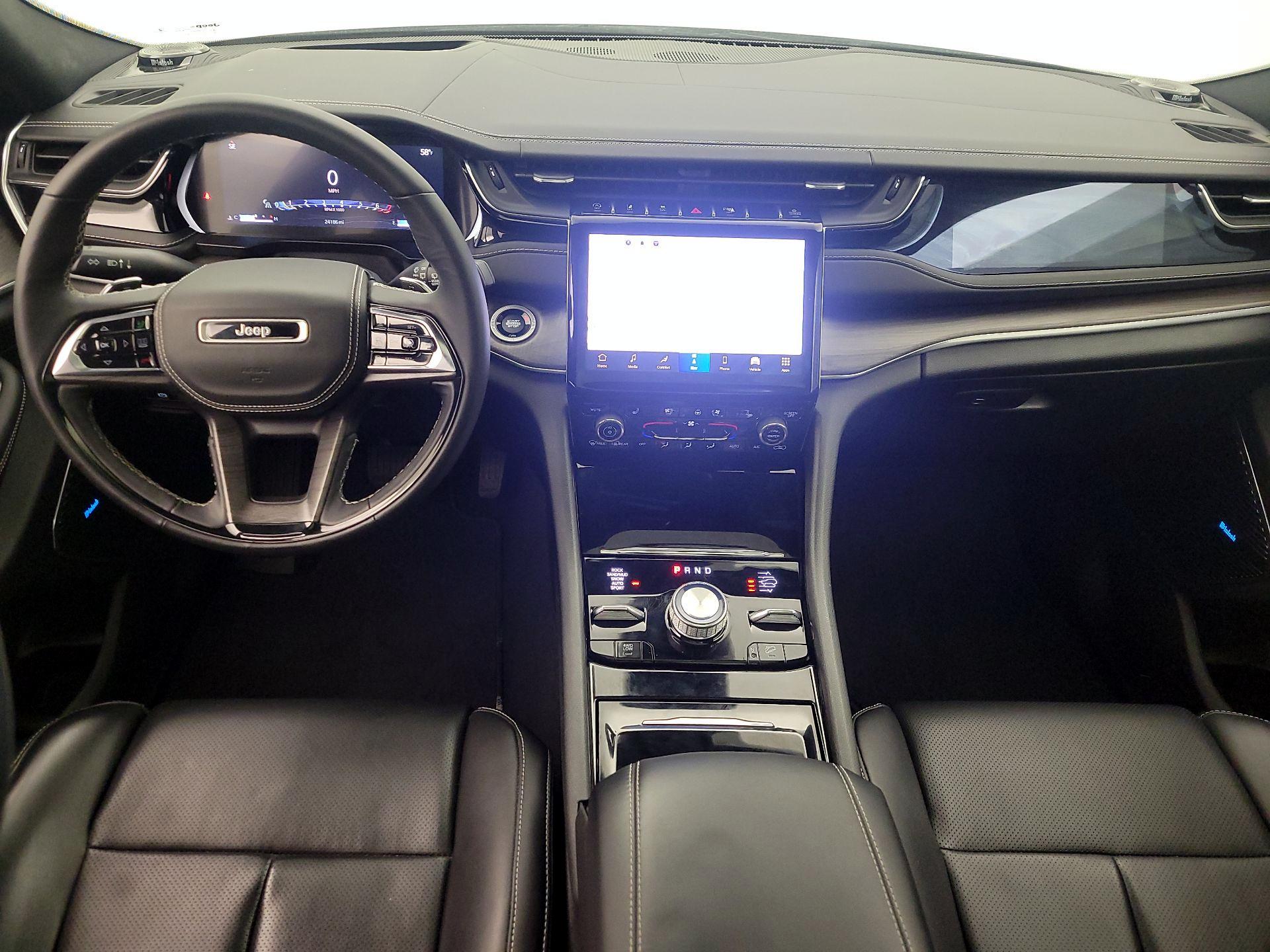 Thumbnail: 2022 Jeep Grand Cherokee - 9