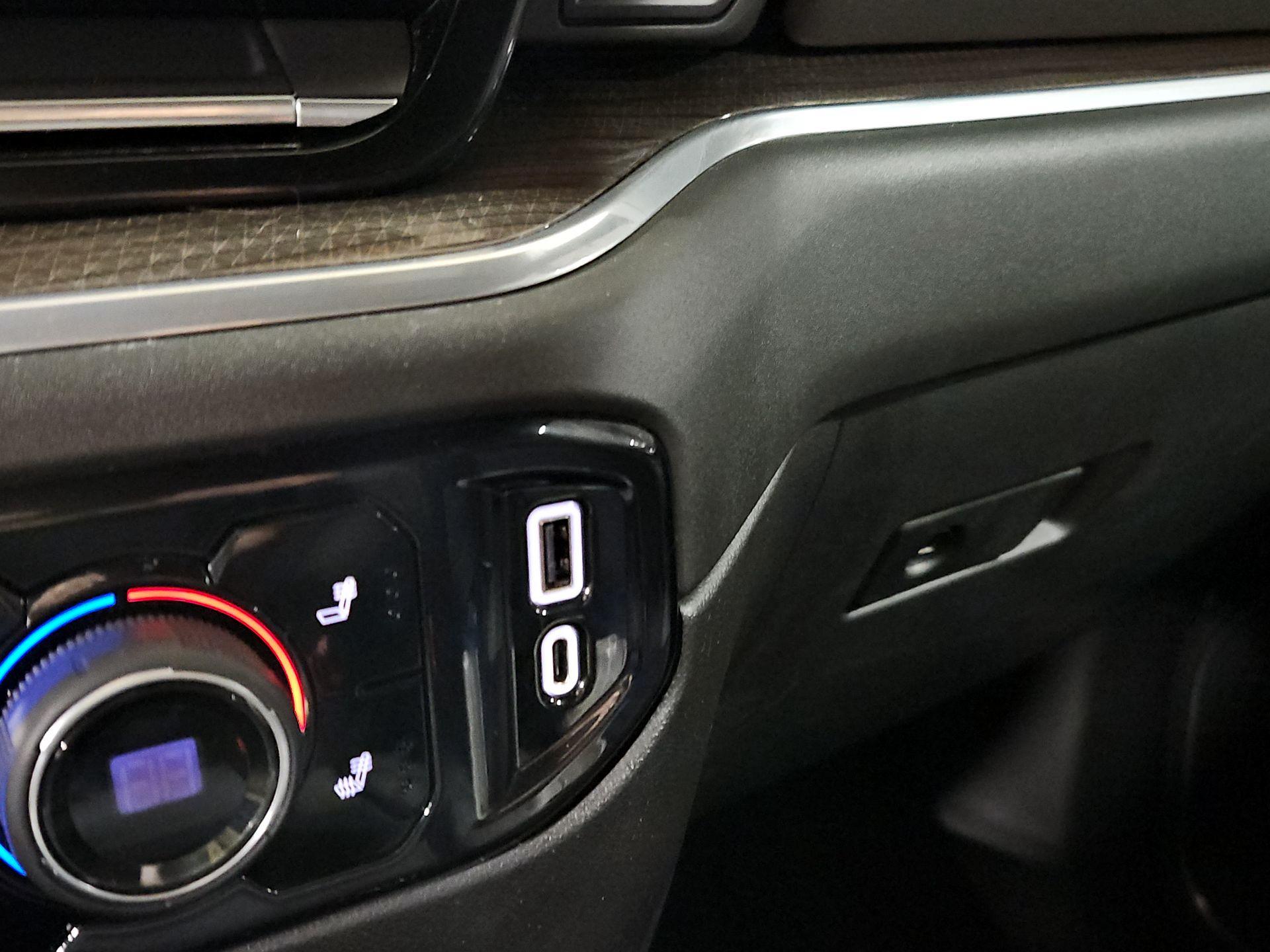 Thumbnail: 2022 Chevrolet Silverado 1500 - 18
