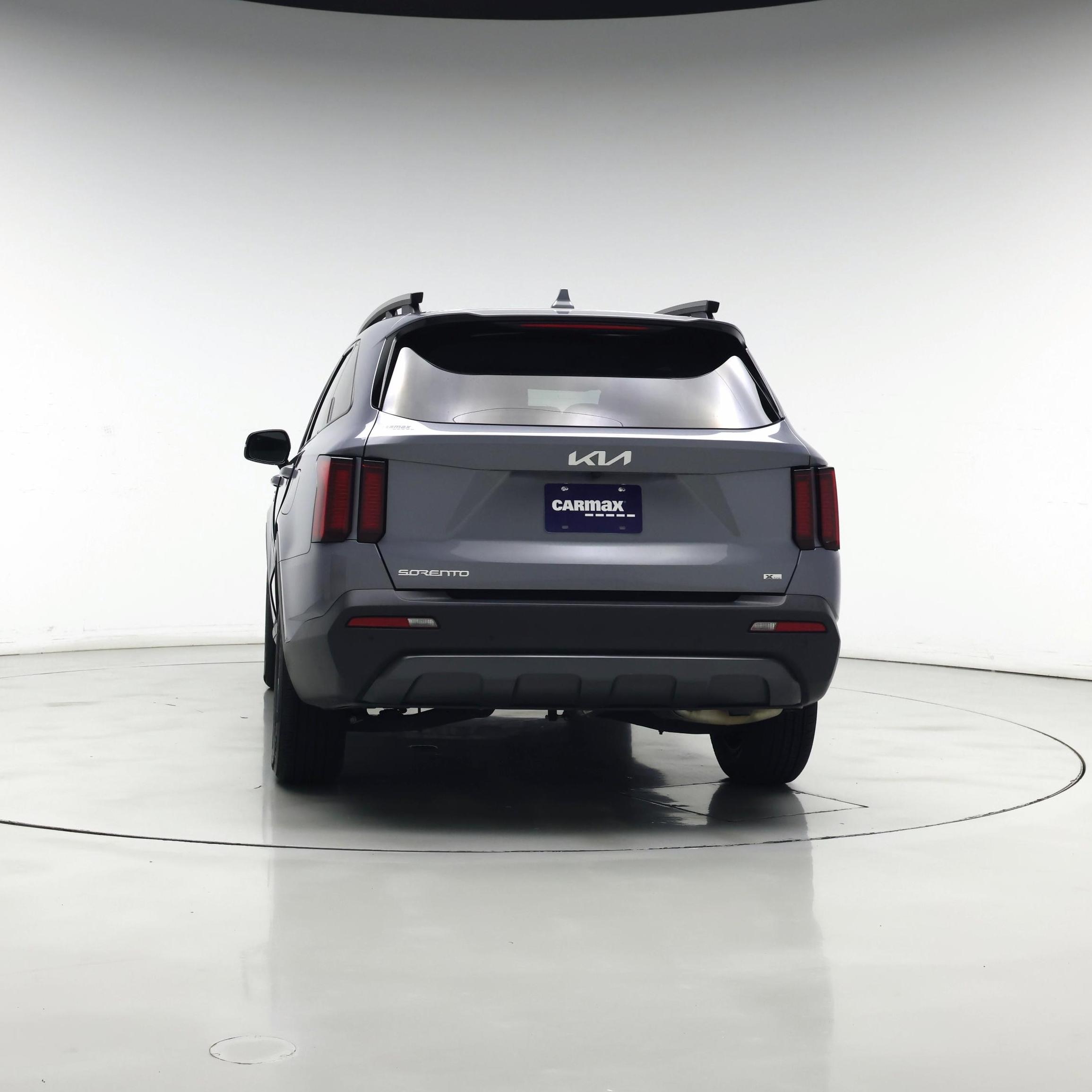 Thumbnail: 2023 Kia Sorento - 6