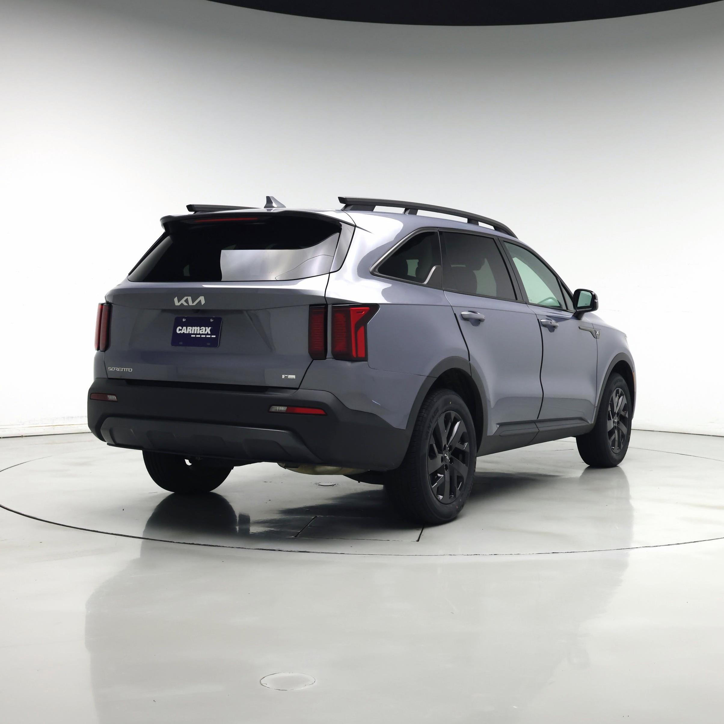 Thumbnail: 2023 Kia Sorento - 8