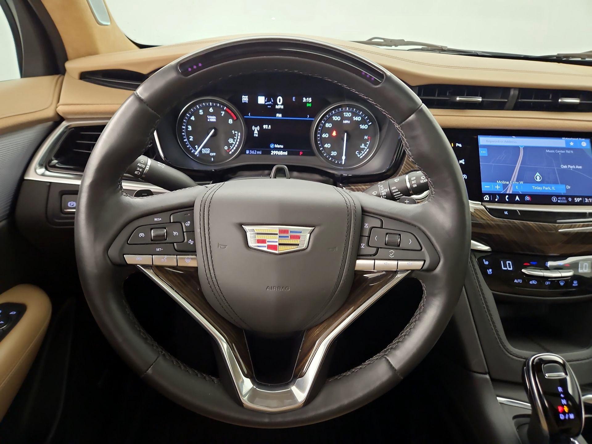 Thumbnail: 2023 Cadillac XT6 - 10