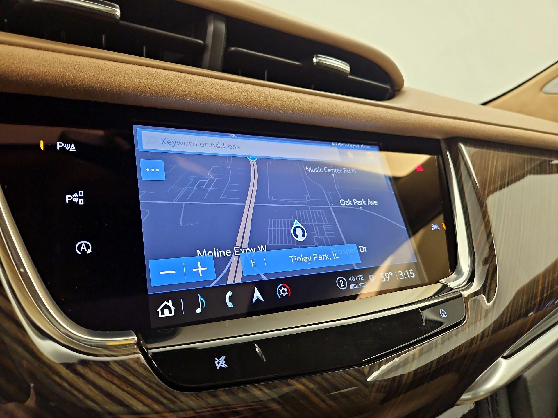 Thumbnail: 2023 Cadillac XT6 - 14